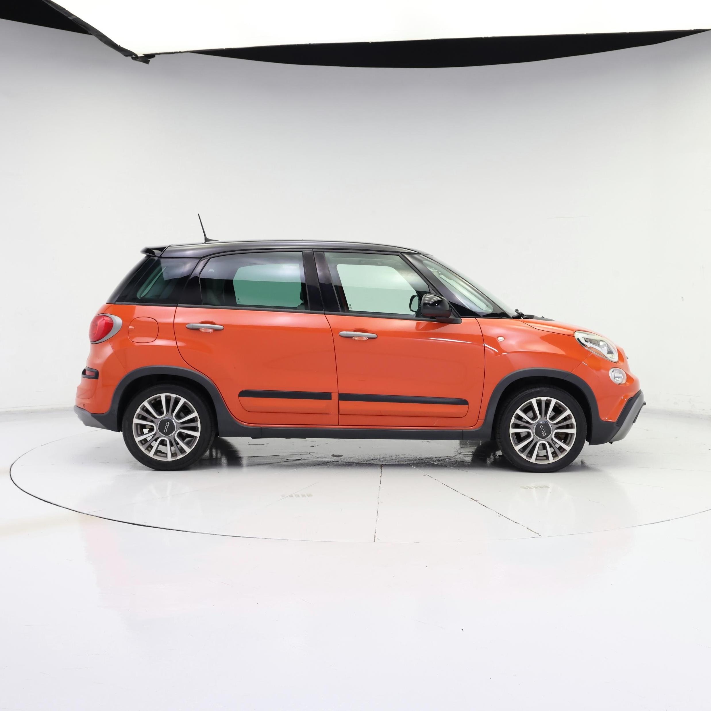 Thumbnail: 2019 Fiat 500L - 7