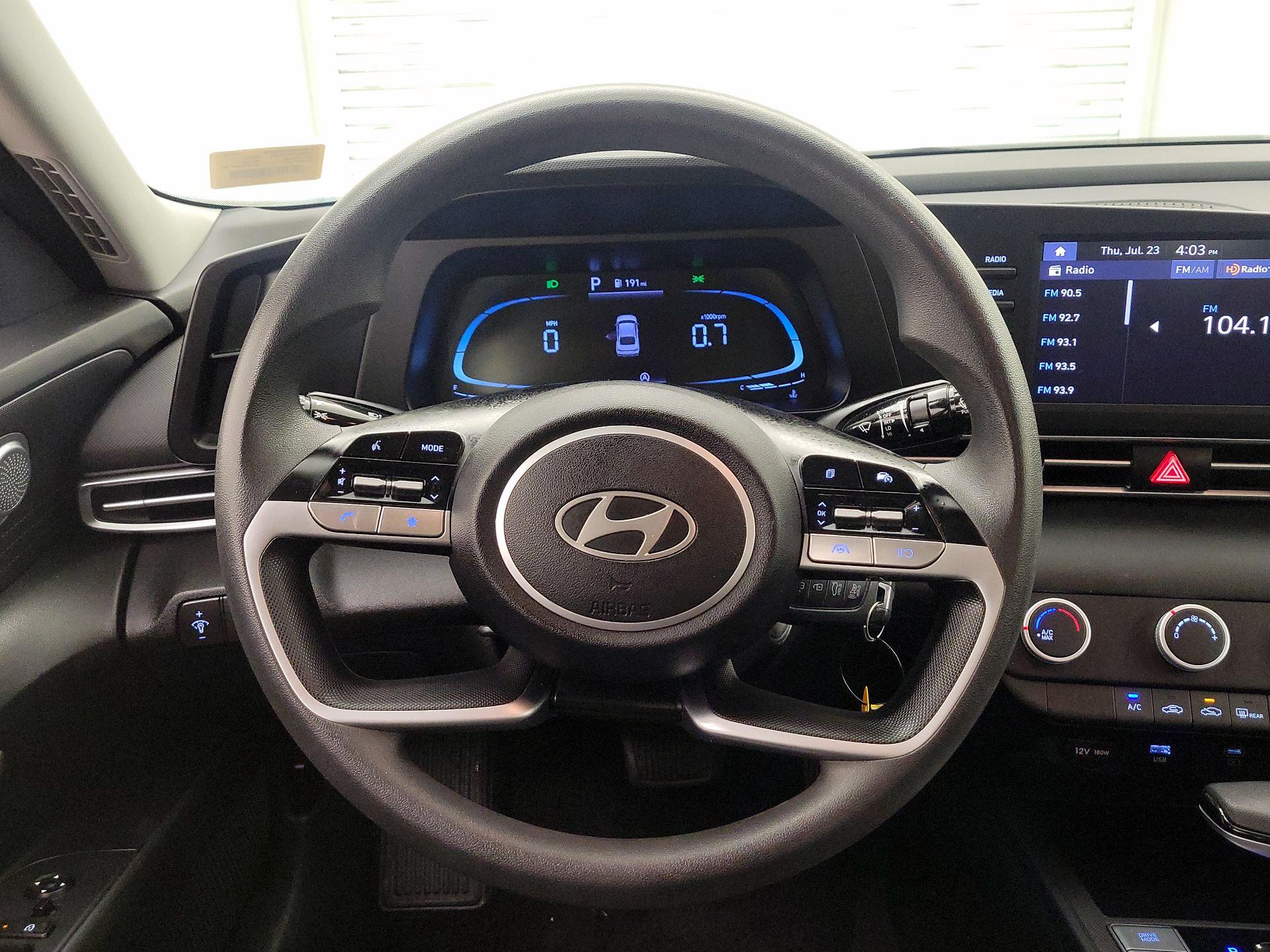 Thumbnail: 2024 Hyundai Elantra - 10