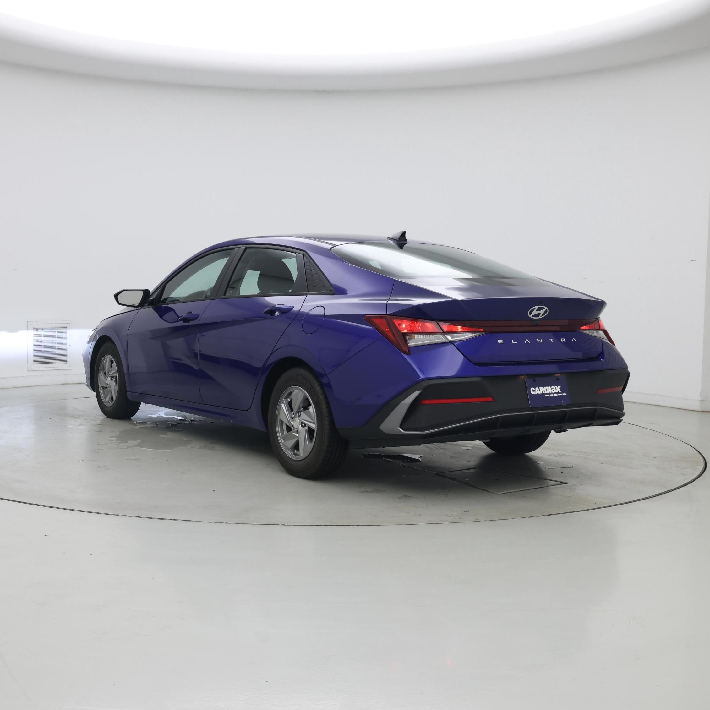 Thumbnail: 2024 Hyundai Elantra - 2