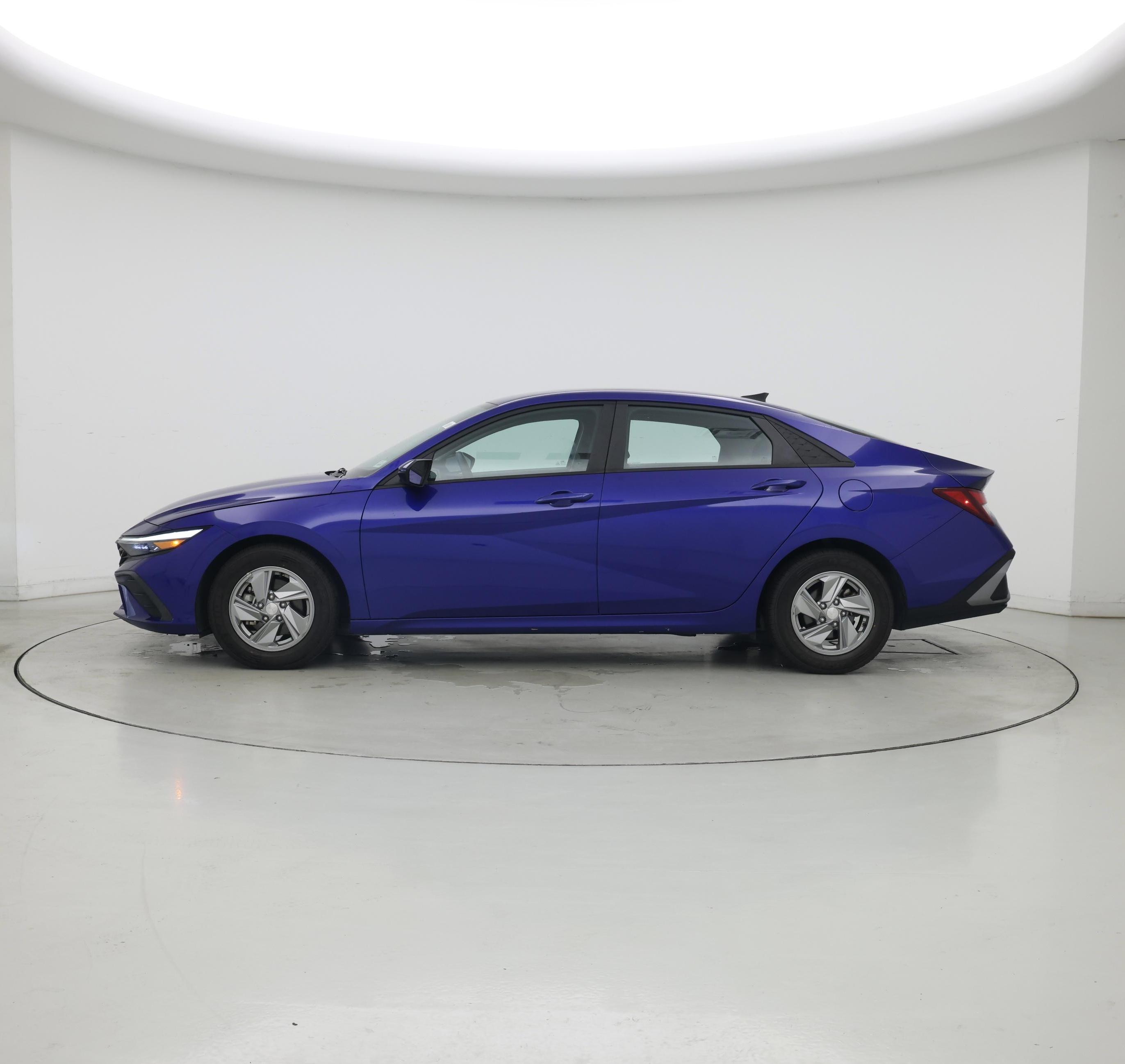 Thumbnail: 2024 Hyundai Elantra - 3