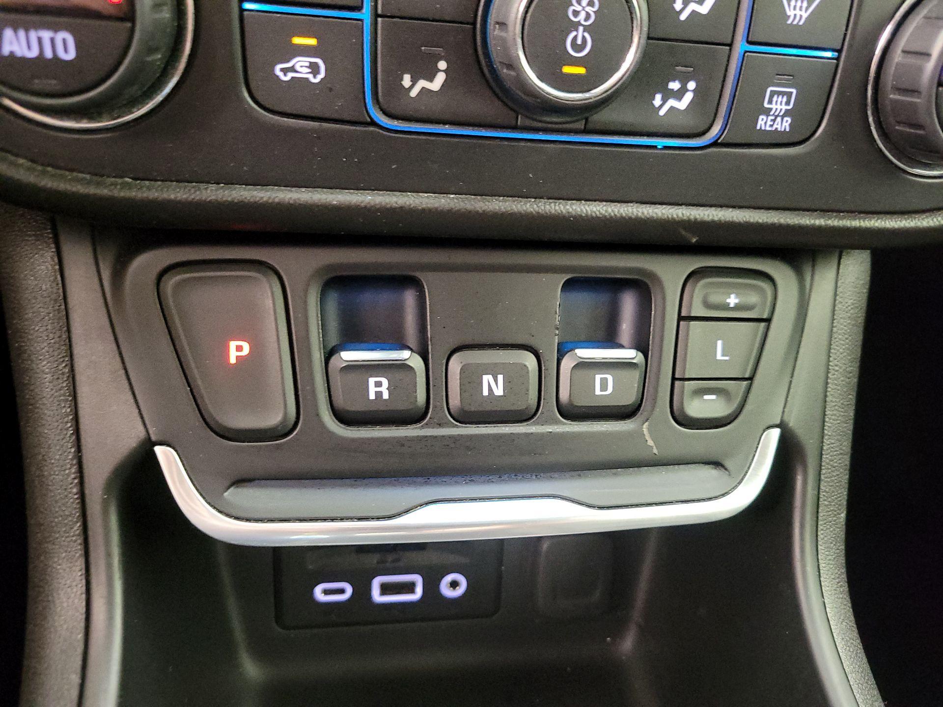 Thumbnail: 2019 GMC Terrain - 17