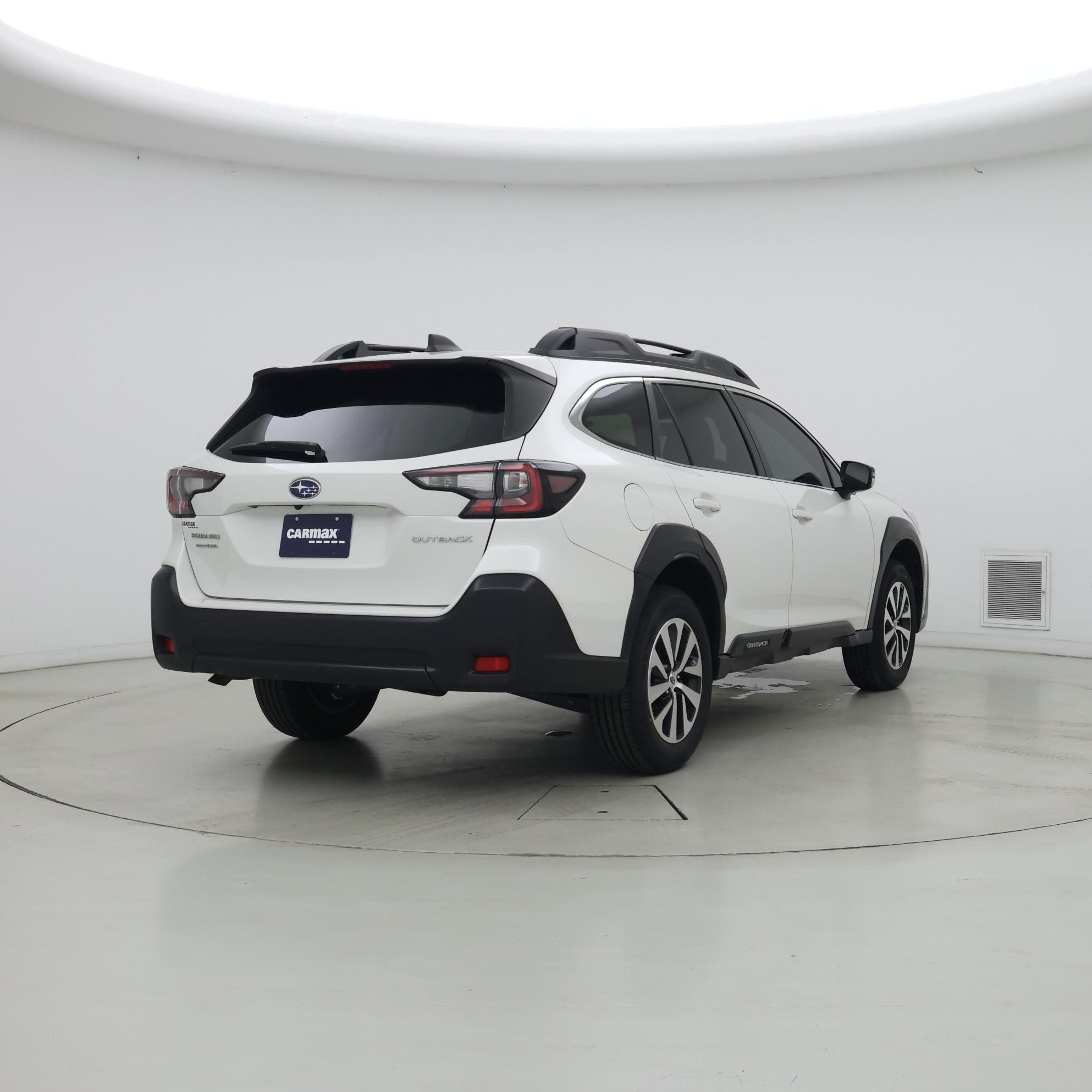 Thumbnail: 2023 Subaru Outback - 8