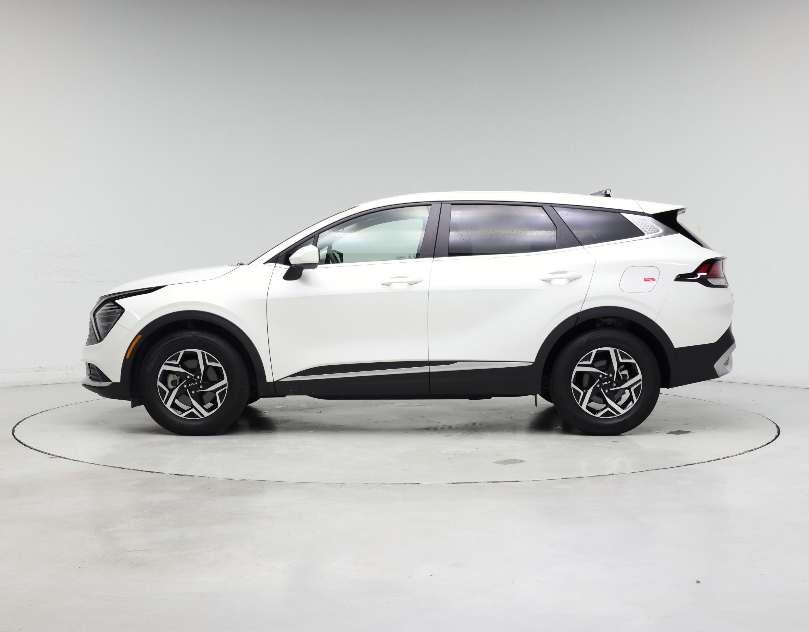 Thumbnail: 2025 Kia Sportage - 3