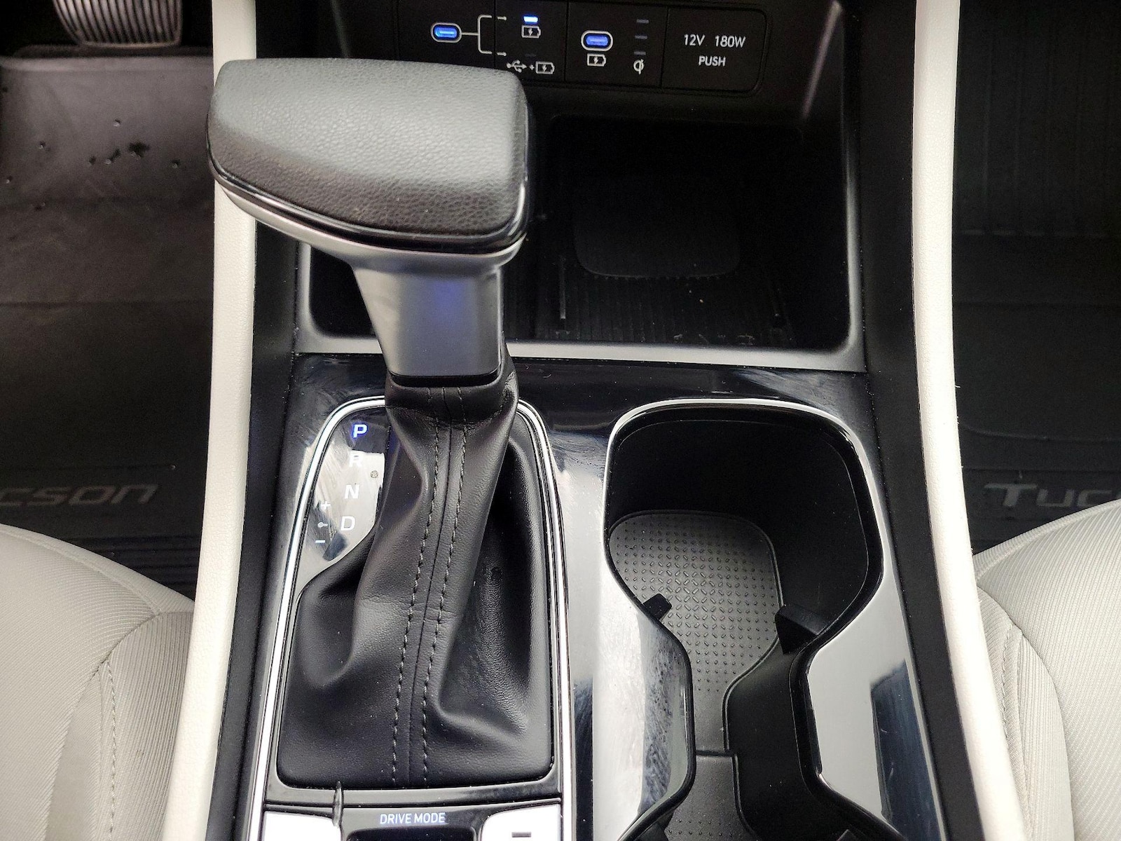 2025 Hyundai Tucson SEL - Photo 18