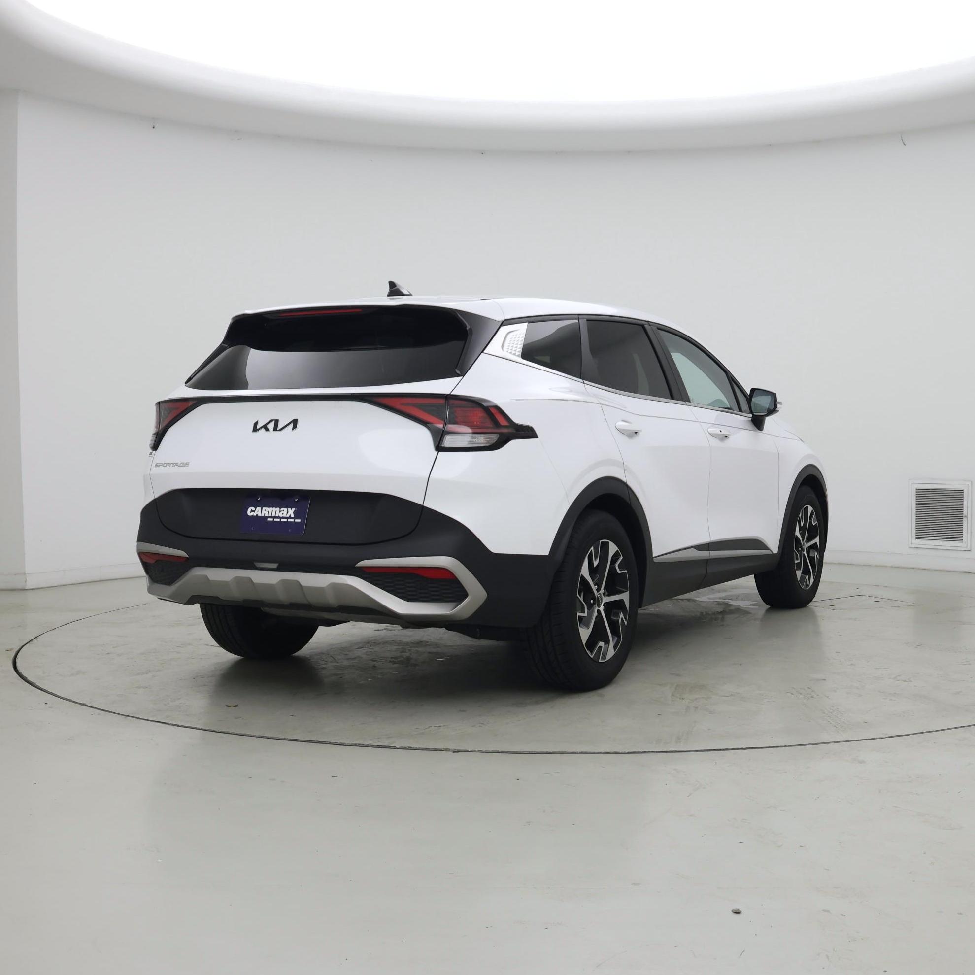 Thumbnail: 2023 Kia Sportage - 8