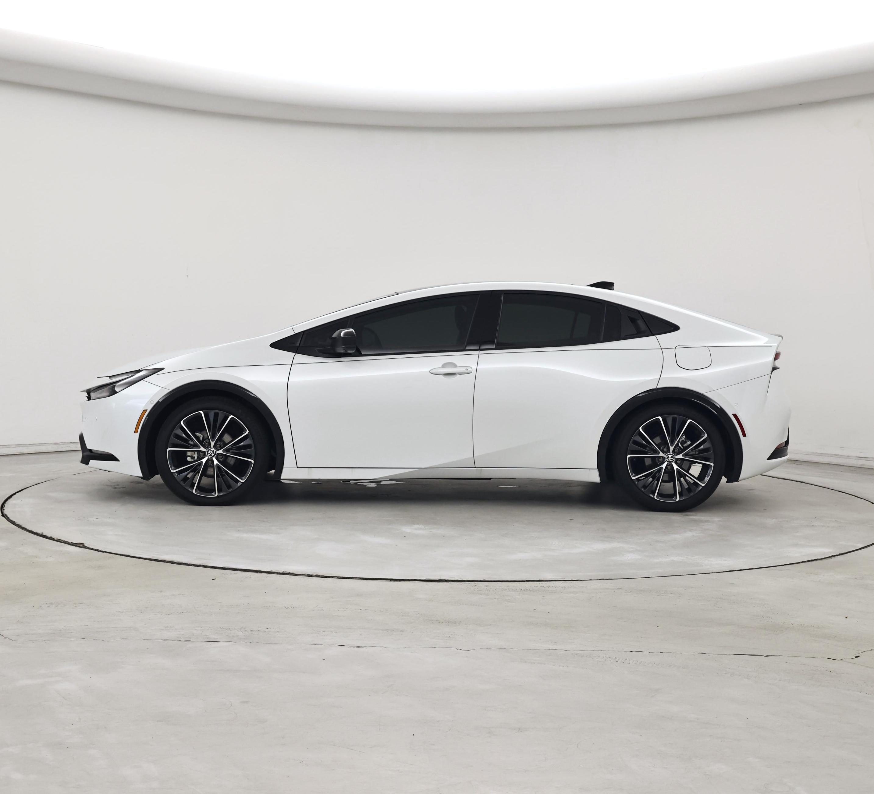 Thumbnail: 2024 Toyota Prius - 3