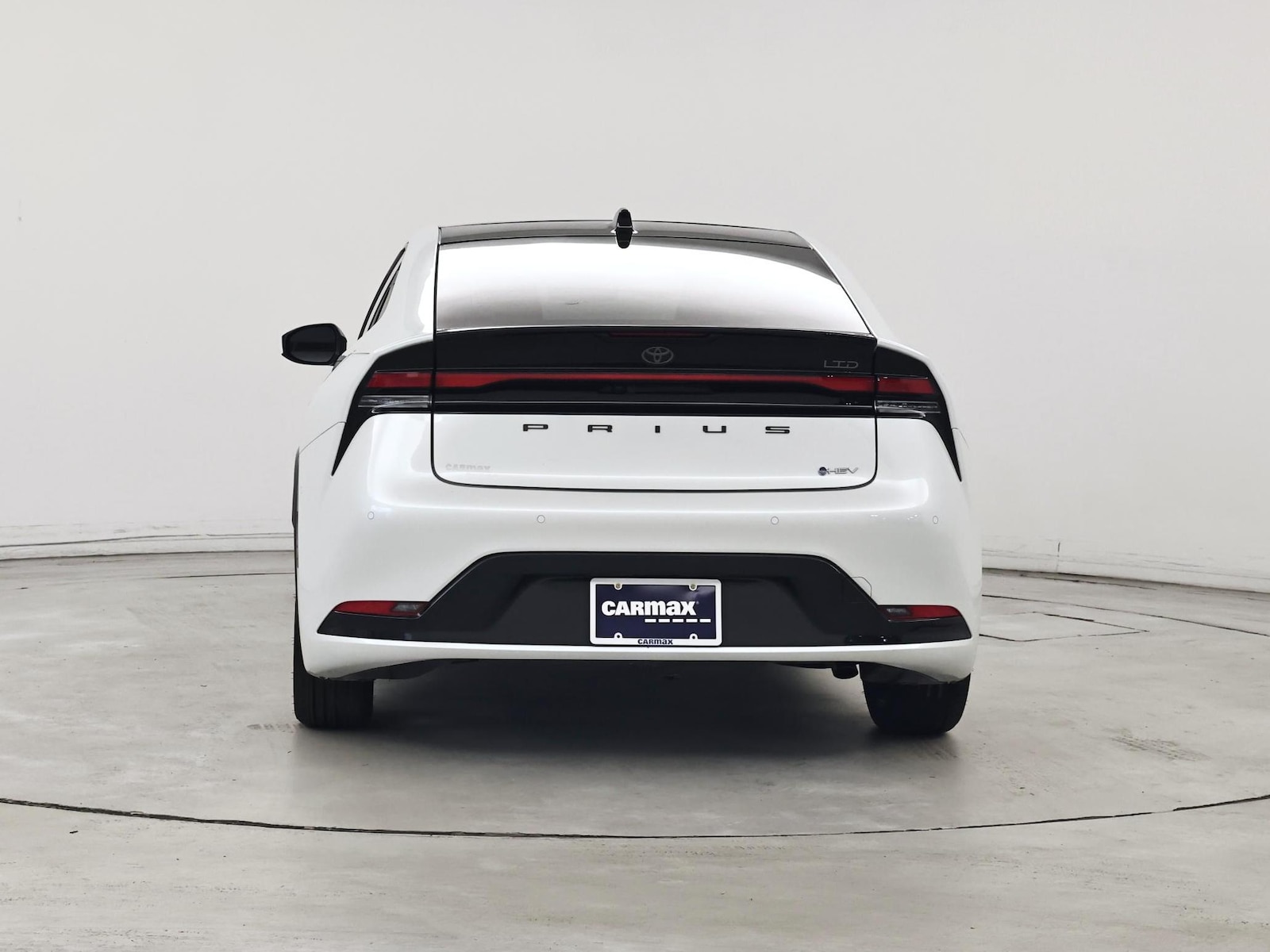 2024 Toyota Prius Limited - Photo 7