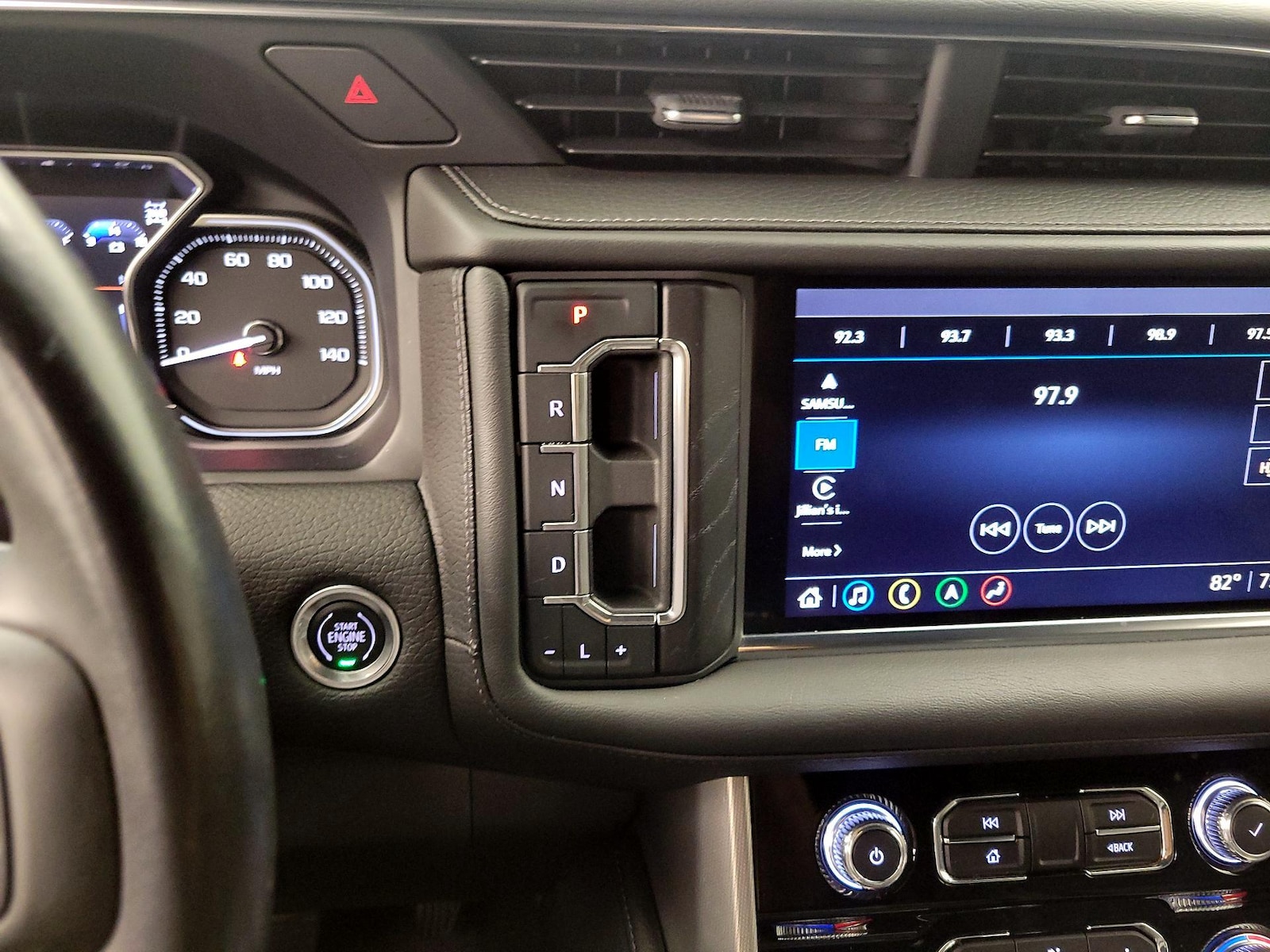 2021 GMC Yukon Denali - Photo 18