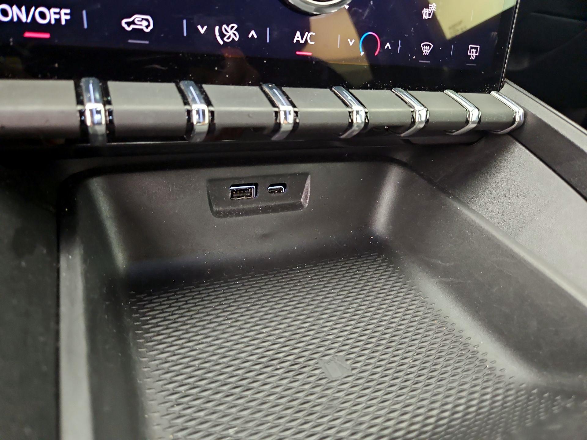 Thumbnail: 2025 GMC Terrain - 19