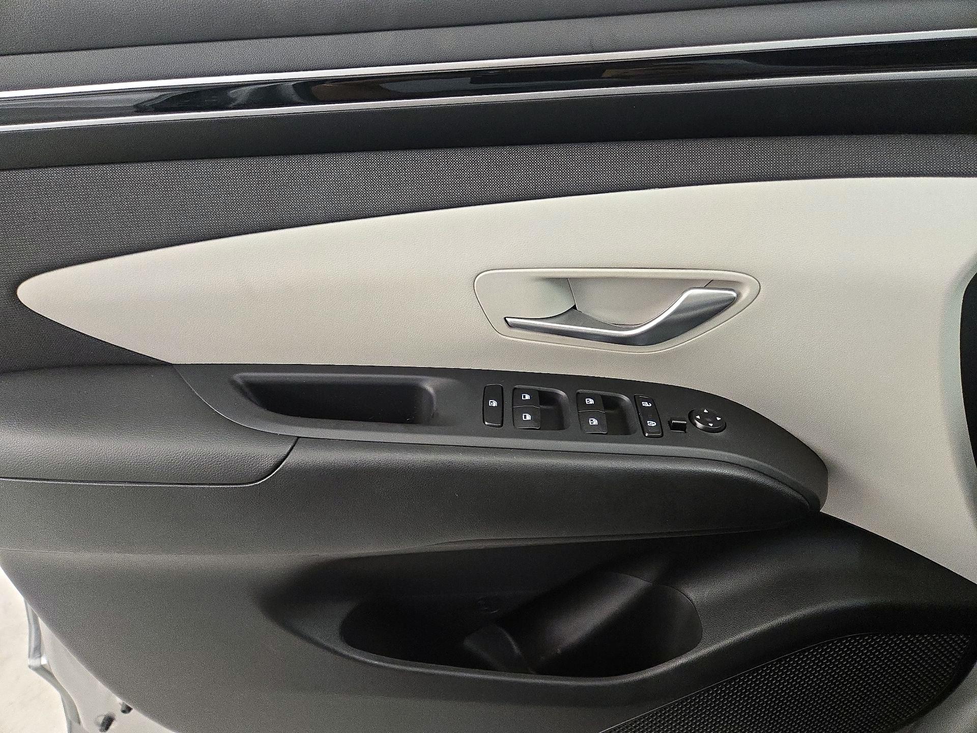 Thumbnail: 2023 Hyundai Tucson - 12