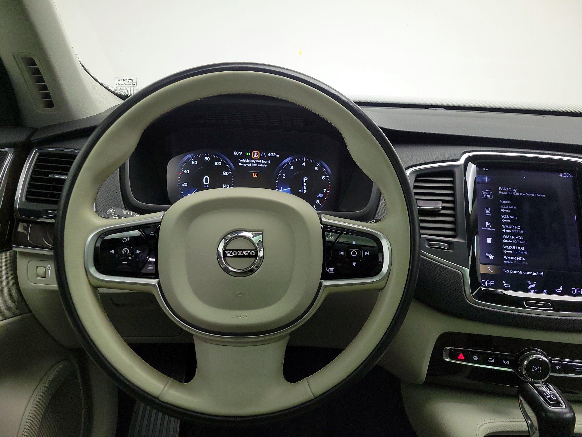 Thumbnail: 2019 Volvo XC90 - 10