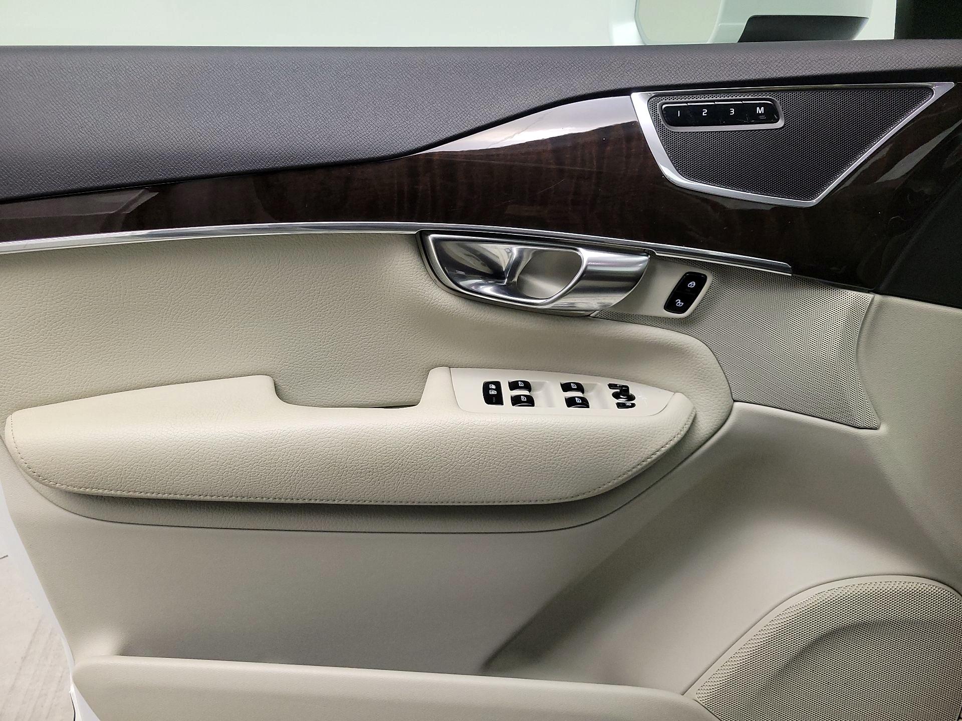 Thumbnail: 2019 Volvo XC90 - 12
