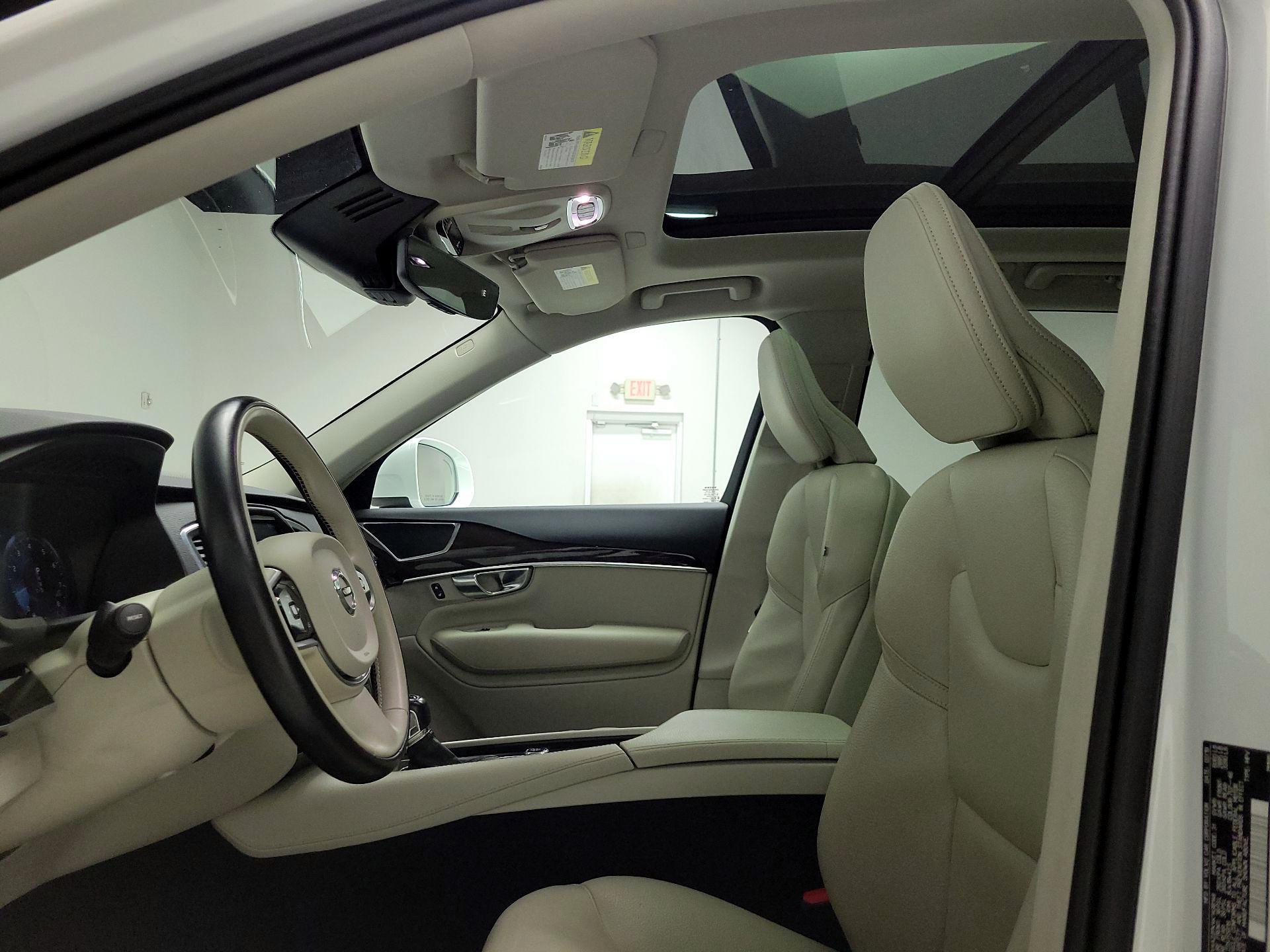 Thumbnail: 2019 Volvo XC90 - 20