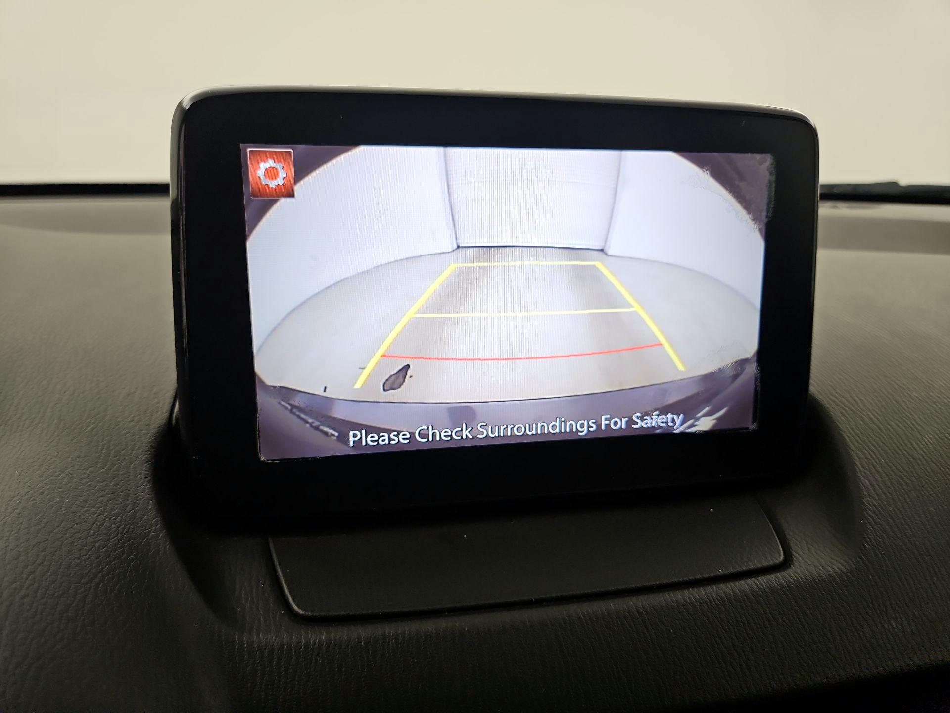 Thumbnail: 2019 Toyota Yaris - 12