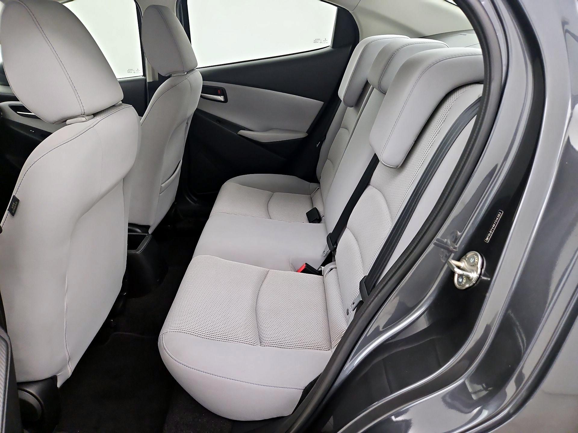 Thumbnail: 2019 Toyota Yaris - 17