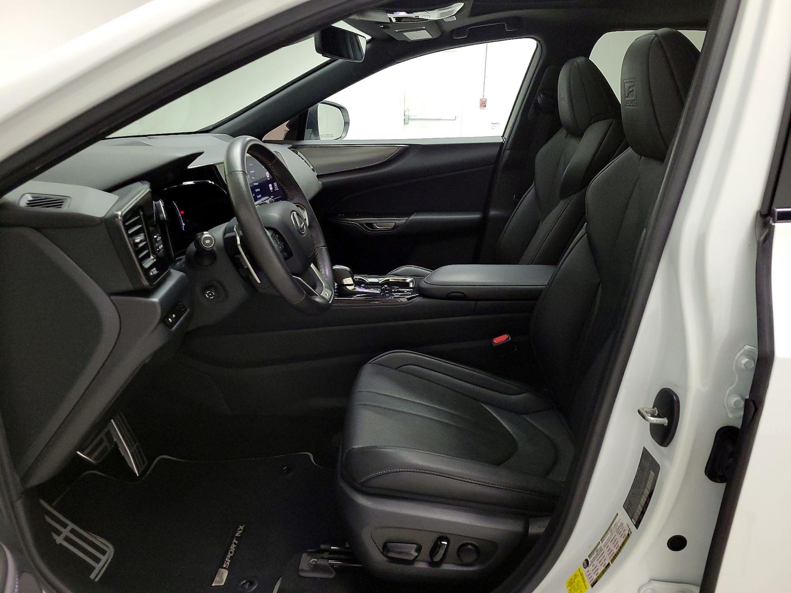 2024 Lexus NX 350 - Photo 12