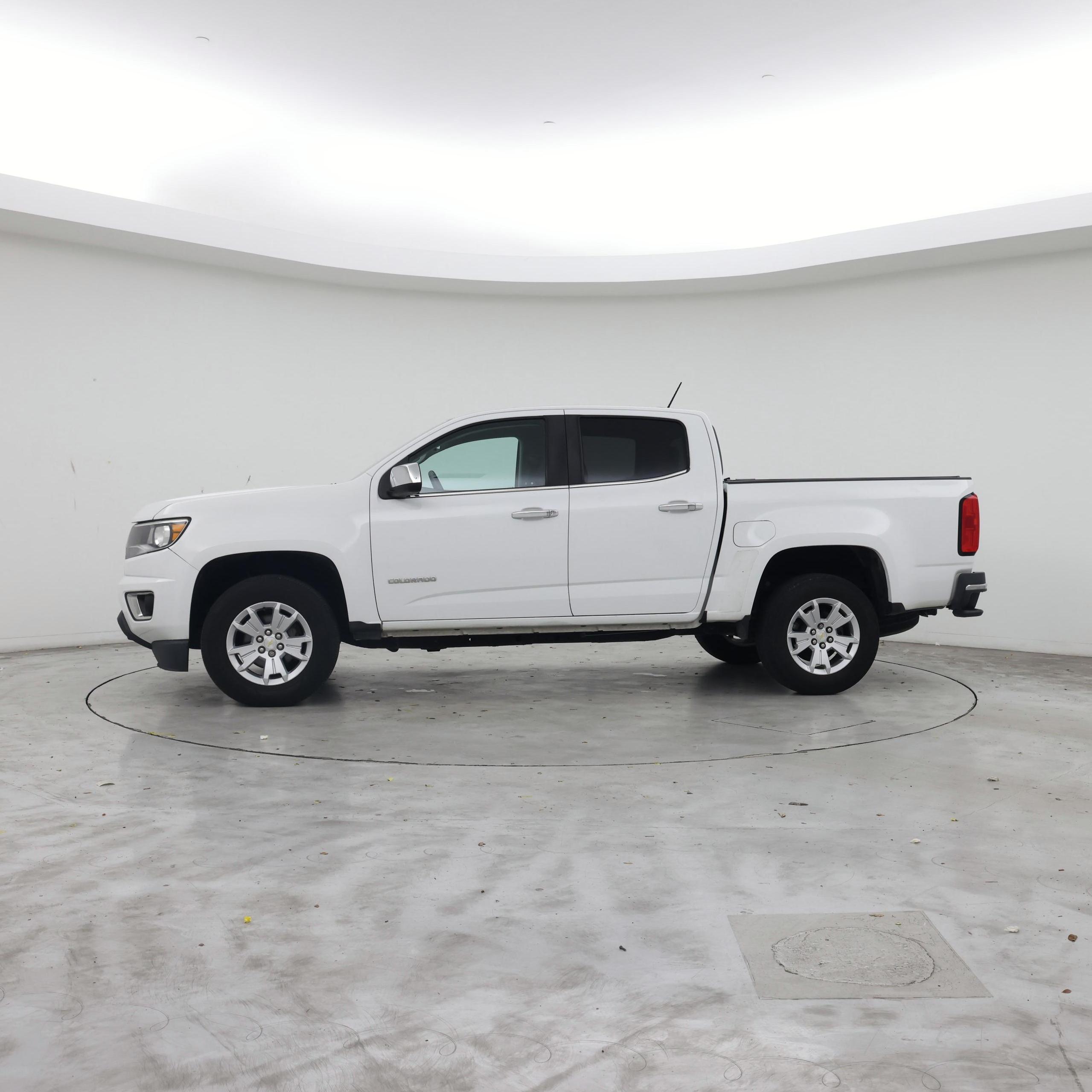 Thumbnail: 2018 Chevrolet Colorado - 3