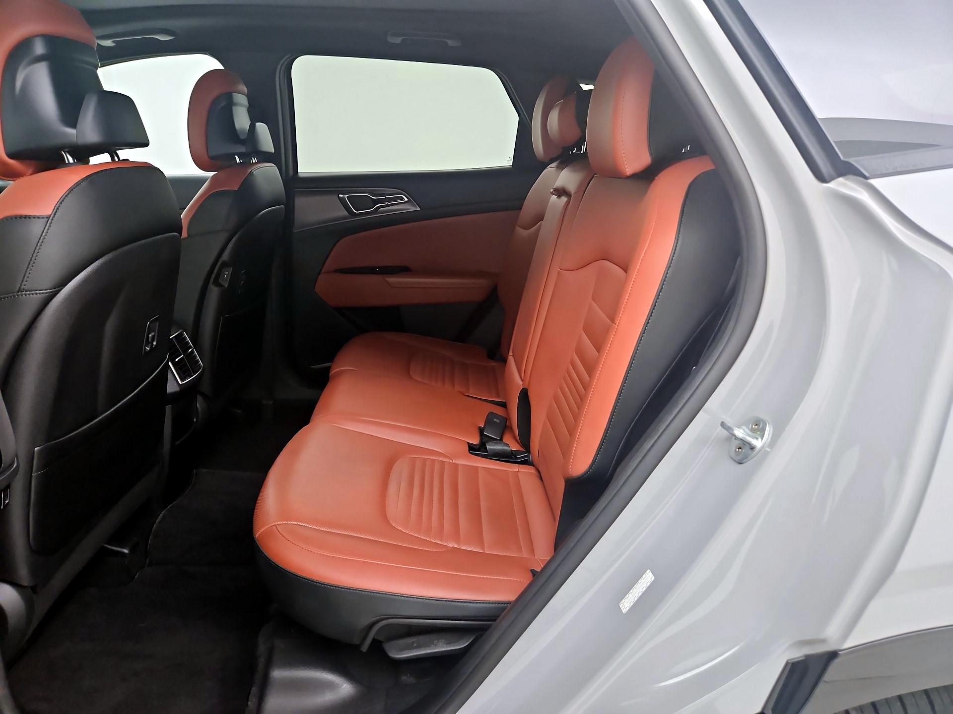 Thumbnail: 2023 Kia Sportage - 19