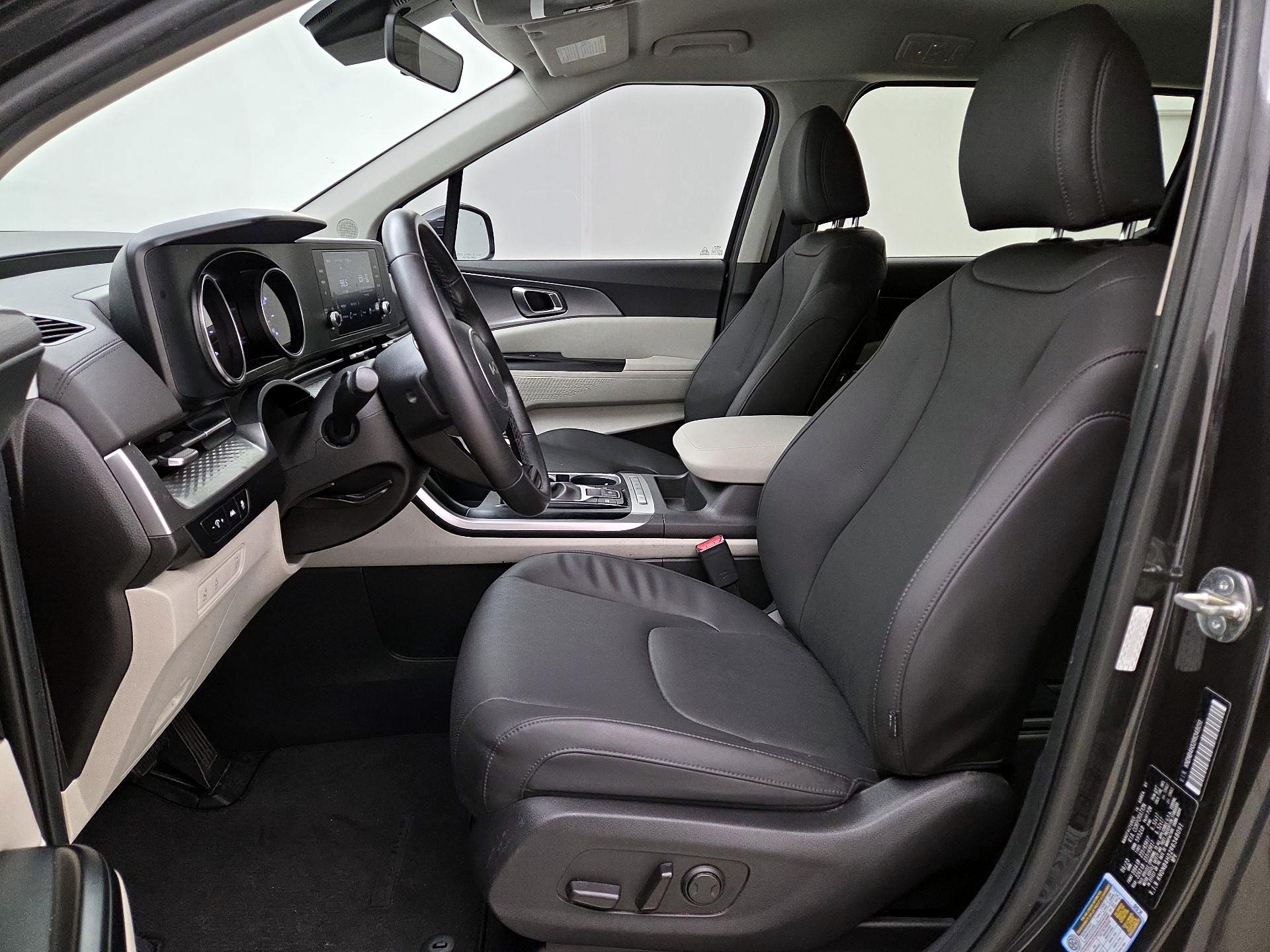 Thumbnail: 2024 Kia Carnival - 11