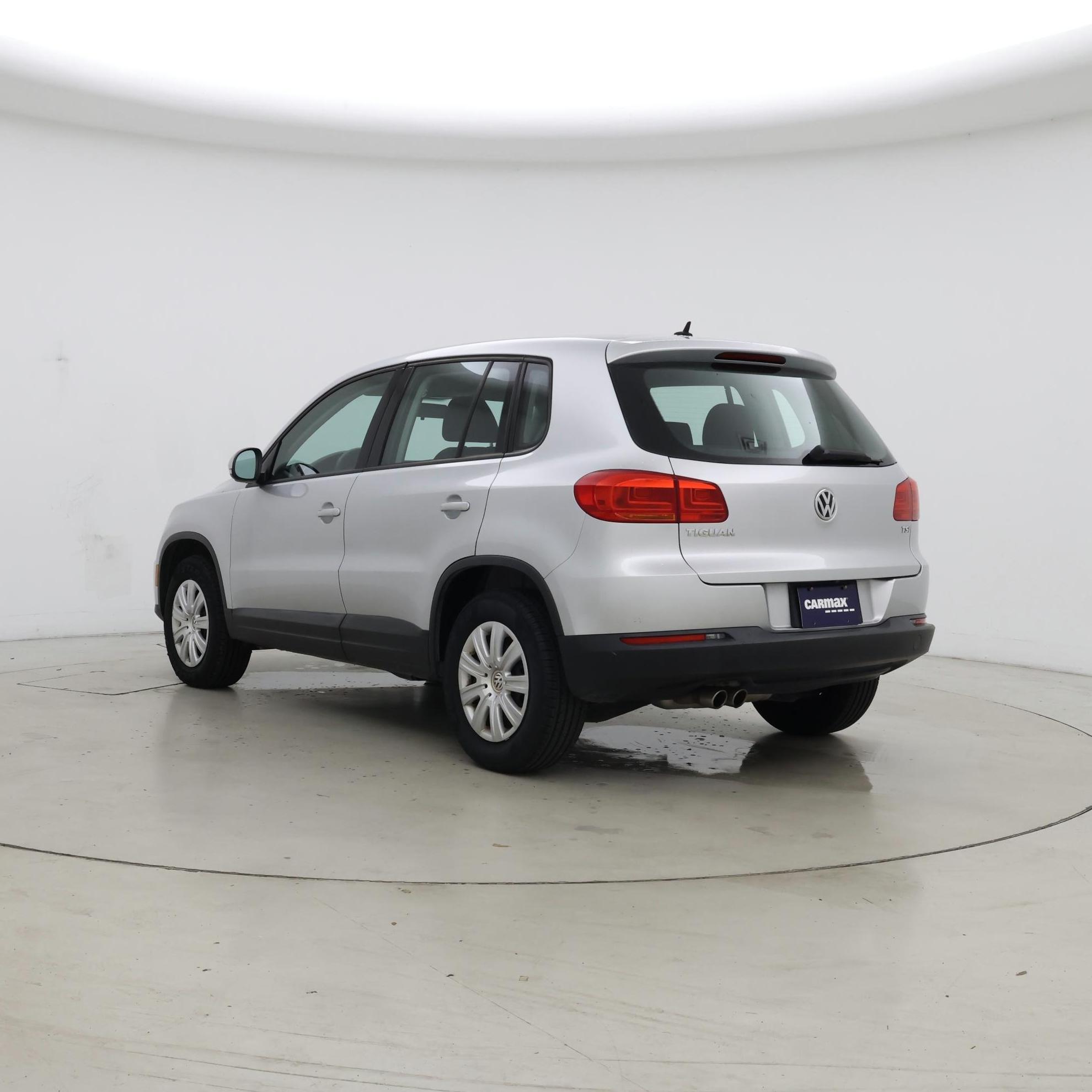 Thumbnail: 2018 Volkswagen Tiguan - 2