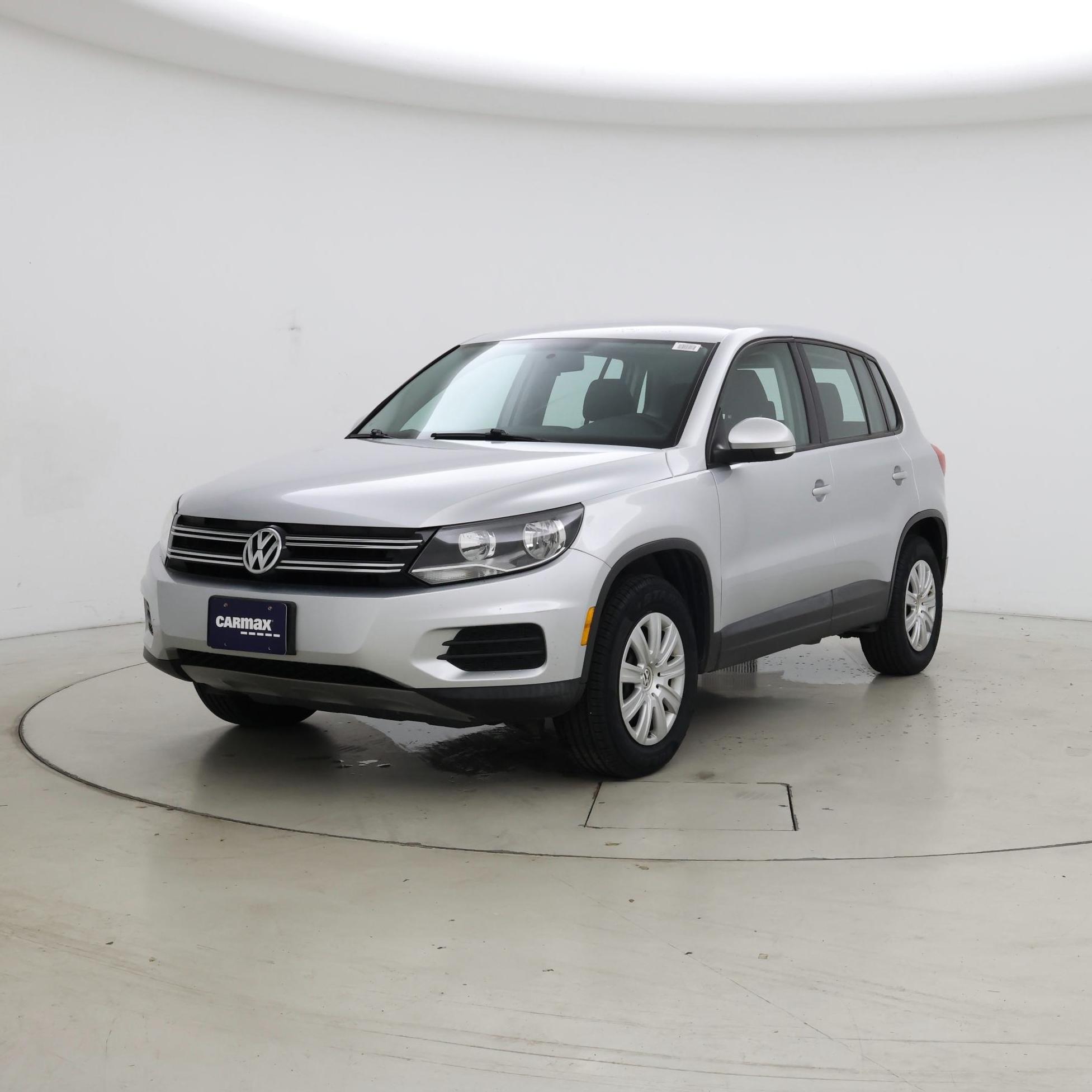 Thumbnail: 2018 Volkswagen Tiguan - 4