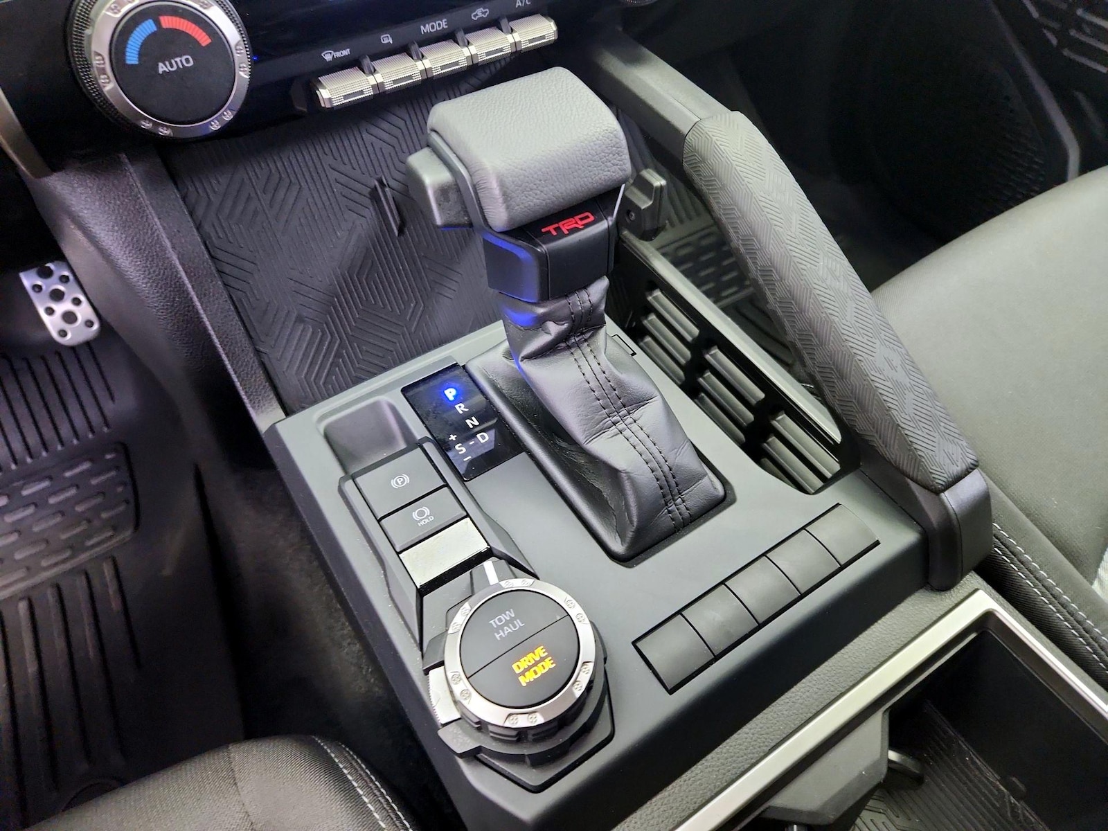 2026 Toyota Tacoma TRD Sport - Photo 18