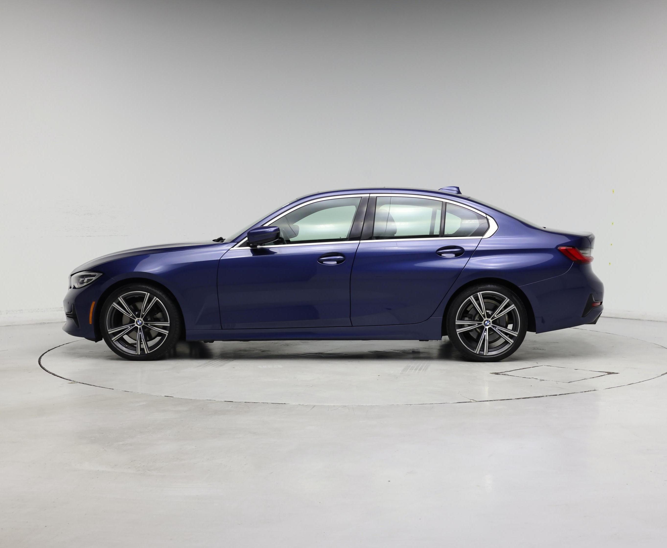 Thumbnail: 2021 BMW 3 Series - 3