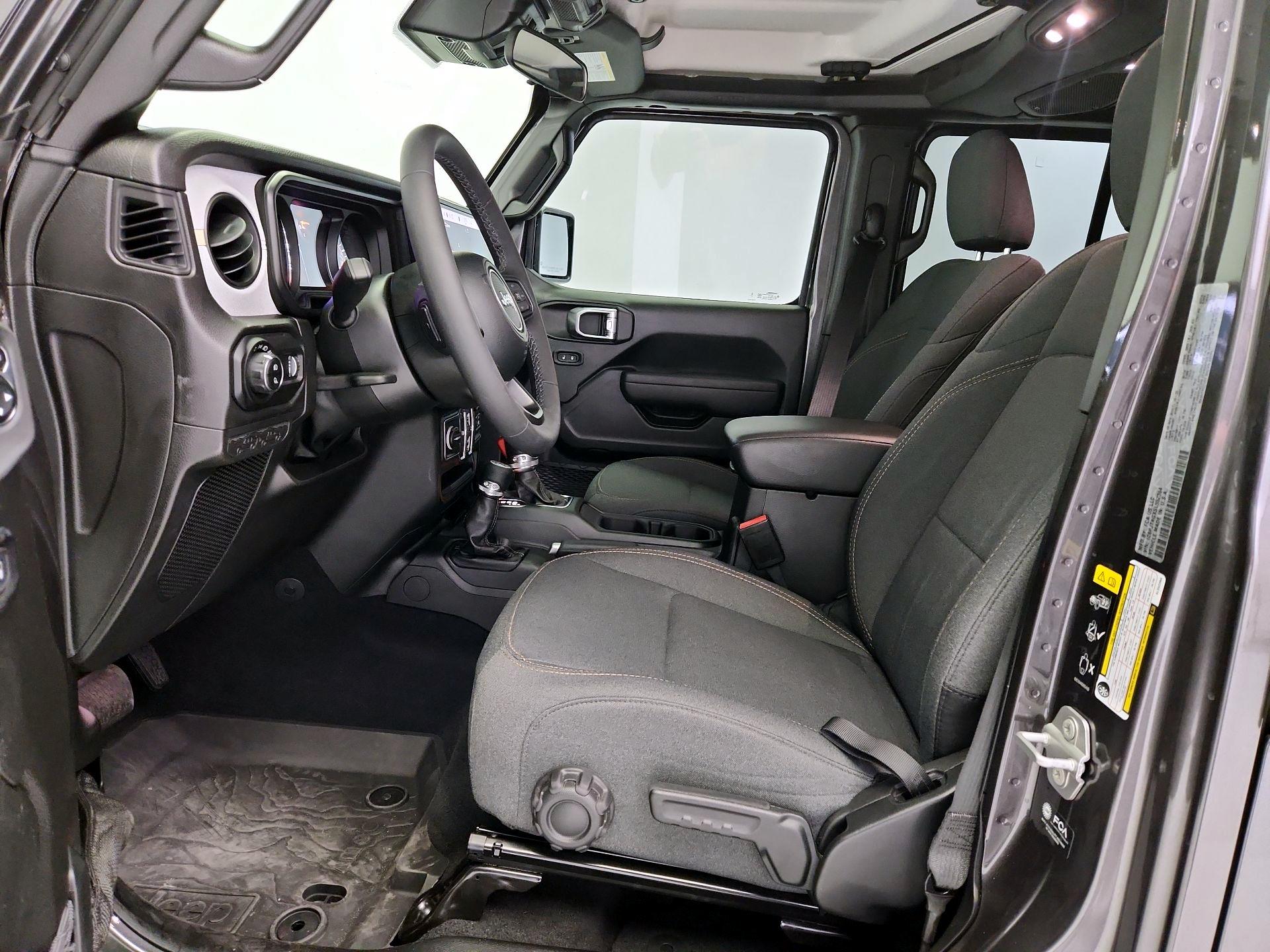 Thumbnail: 2025 Jeep Gladiator - 11