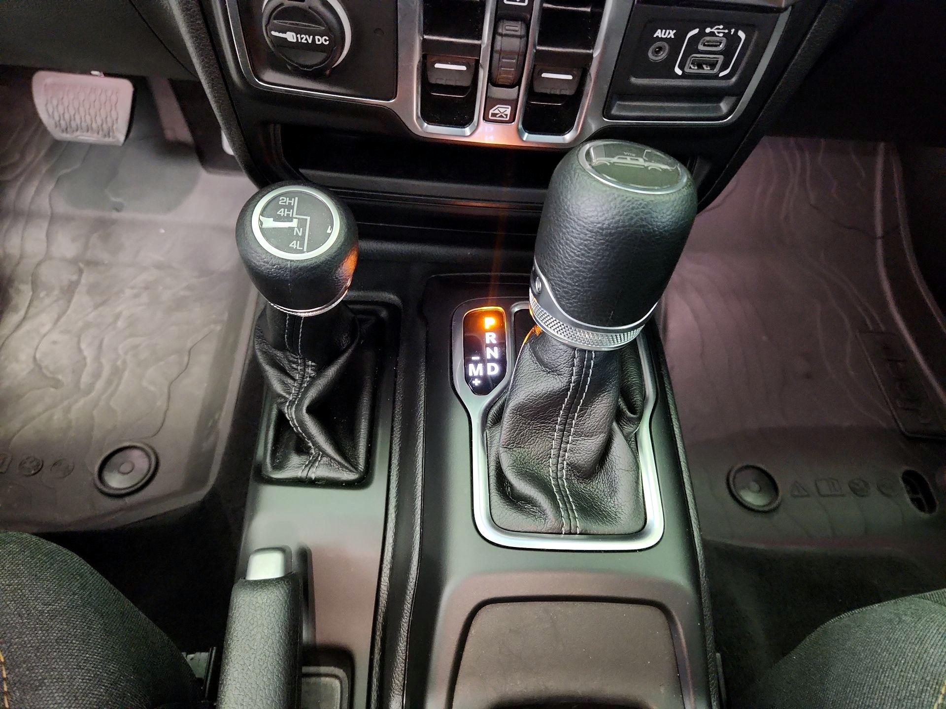 Thumbnail: 2025 Jeep Gladiator - 17