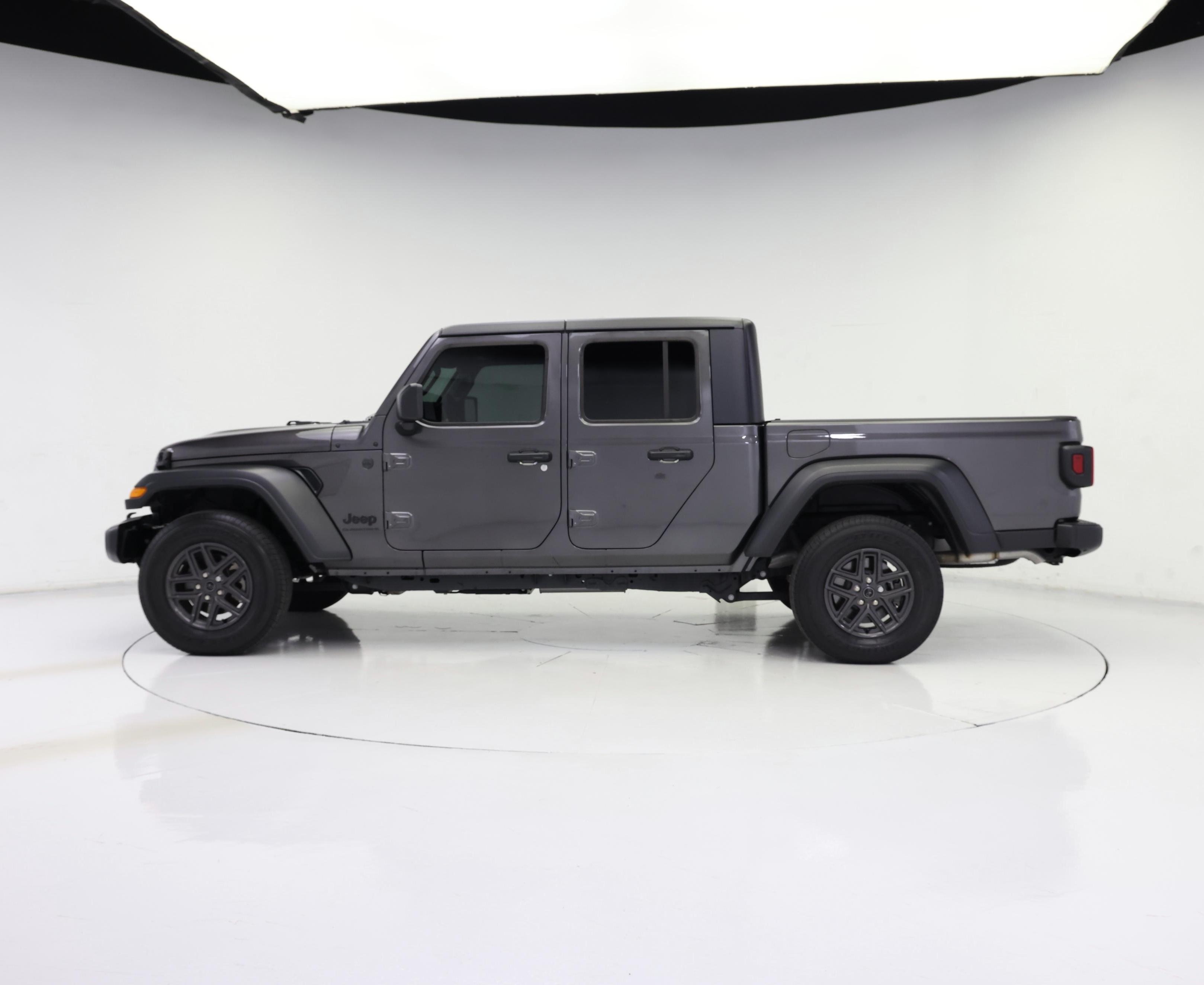 Thumbnail: 2025 Jeep Gladiator - 3
