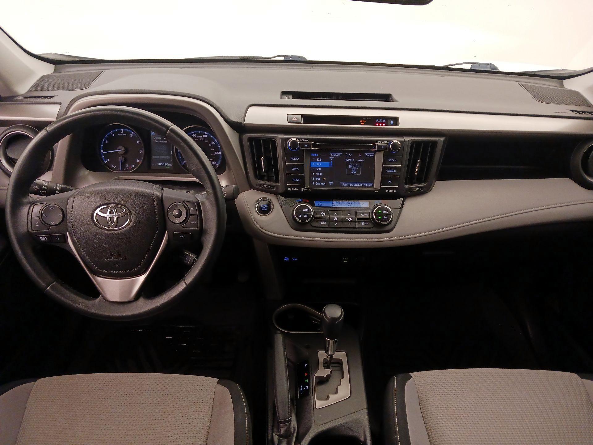 Thumbnail: 2018 Toyota RAV4 - 9