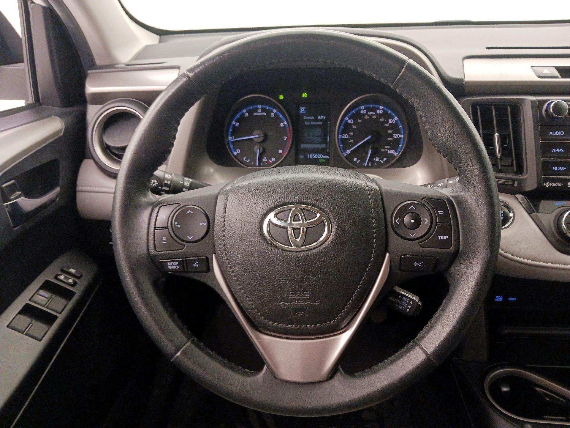 Thumbnail: 2018 Toyota RAV4 - 10