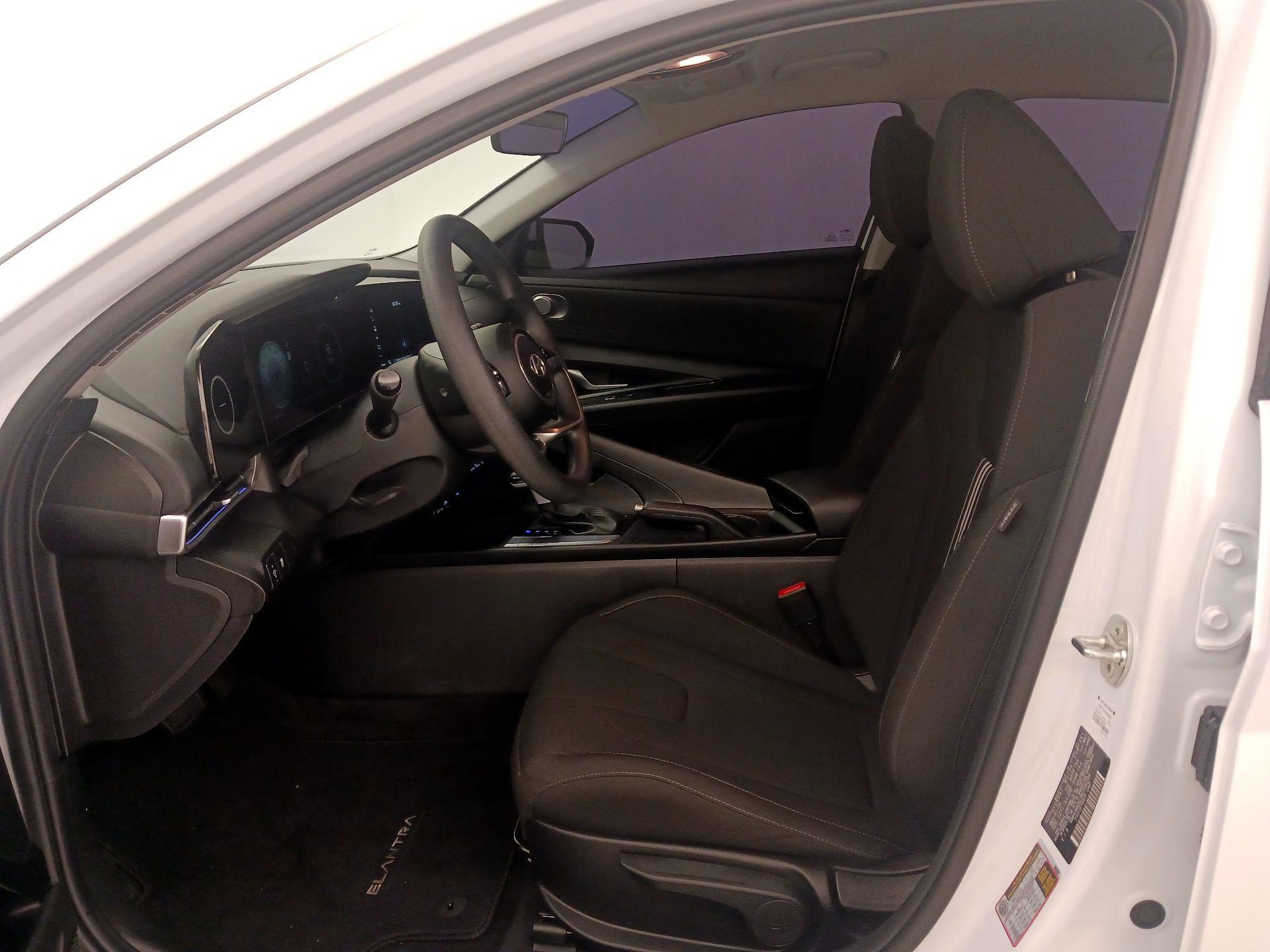 Thumbnail: 2024 Hyundai Elantra - 11