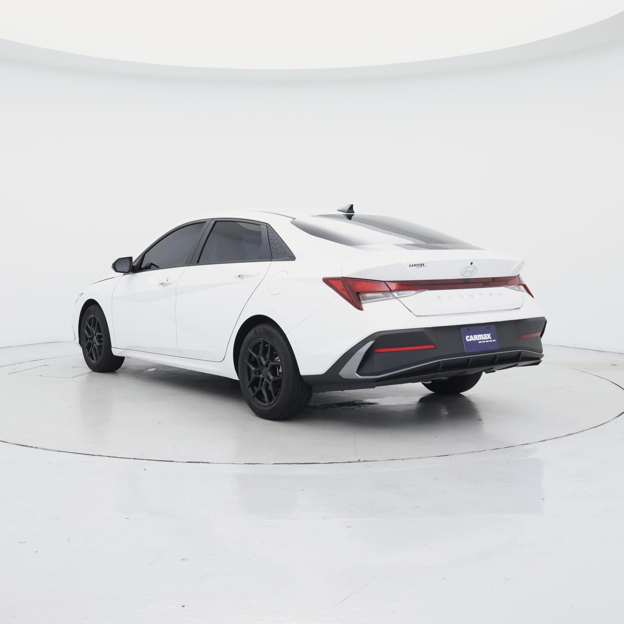 Thumbnail: 2024 Hyundai Elantra - 2