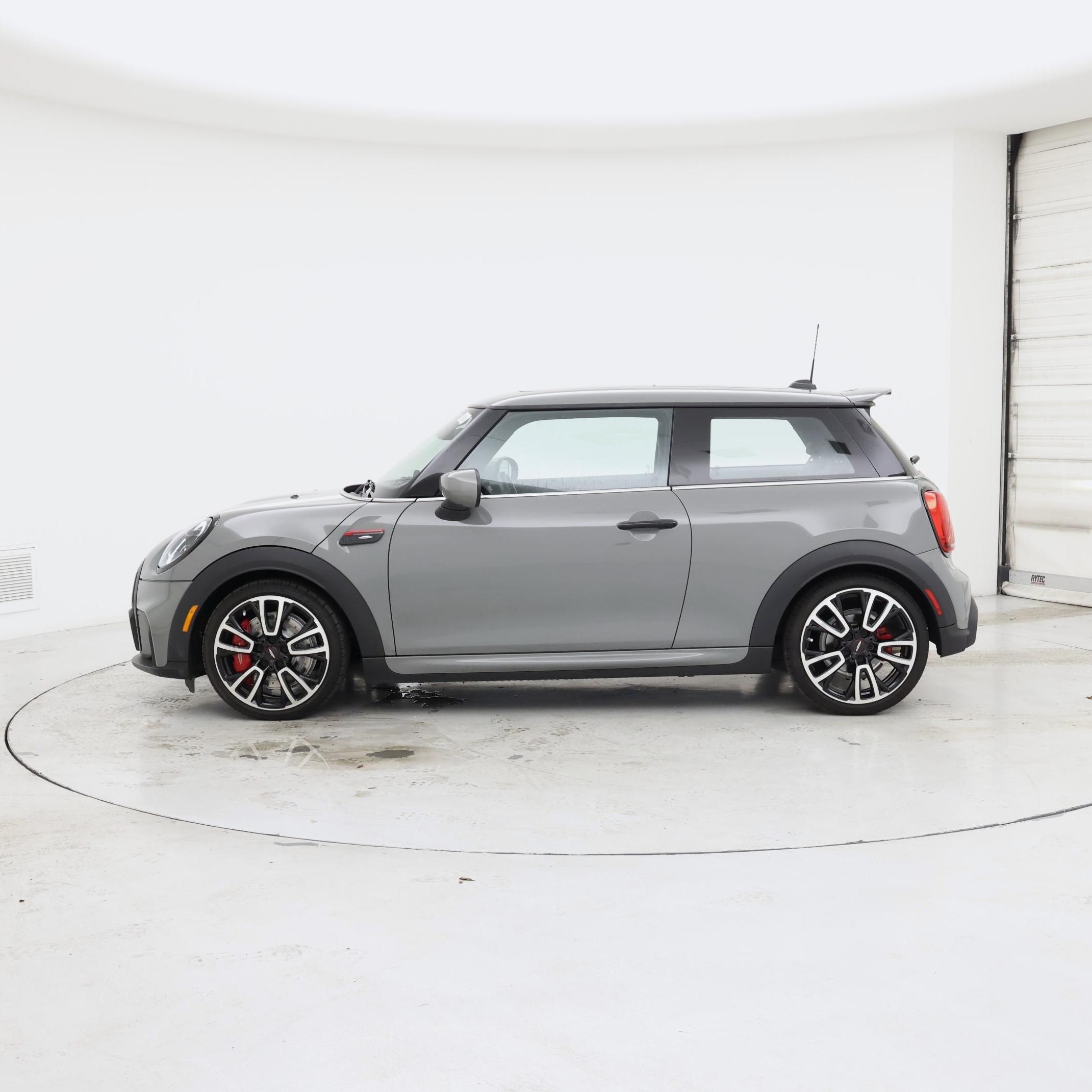 Thumbnail: 2022 MINI Cooper Hardtop - 3