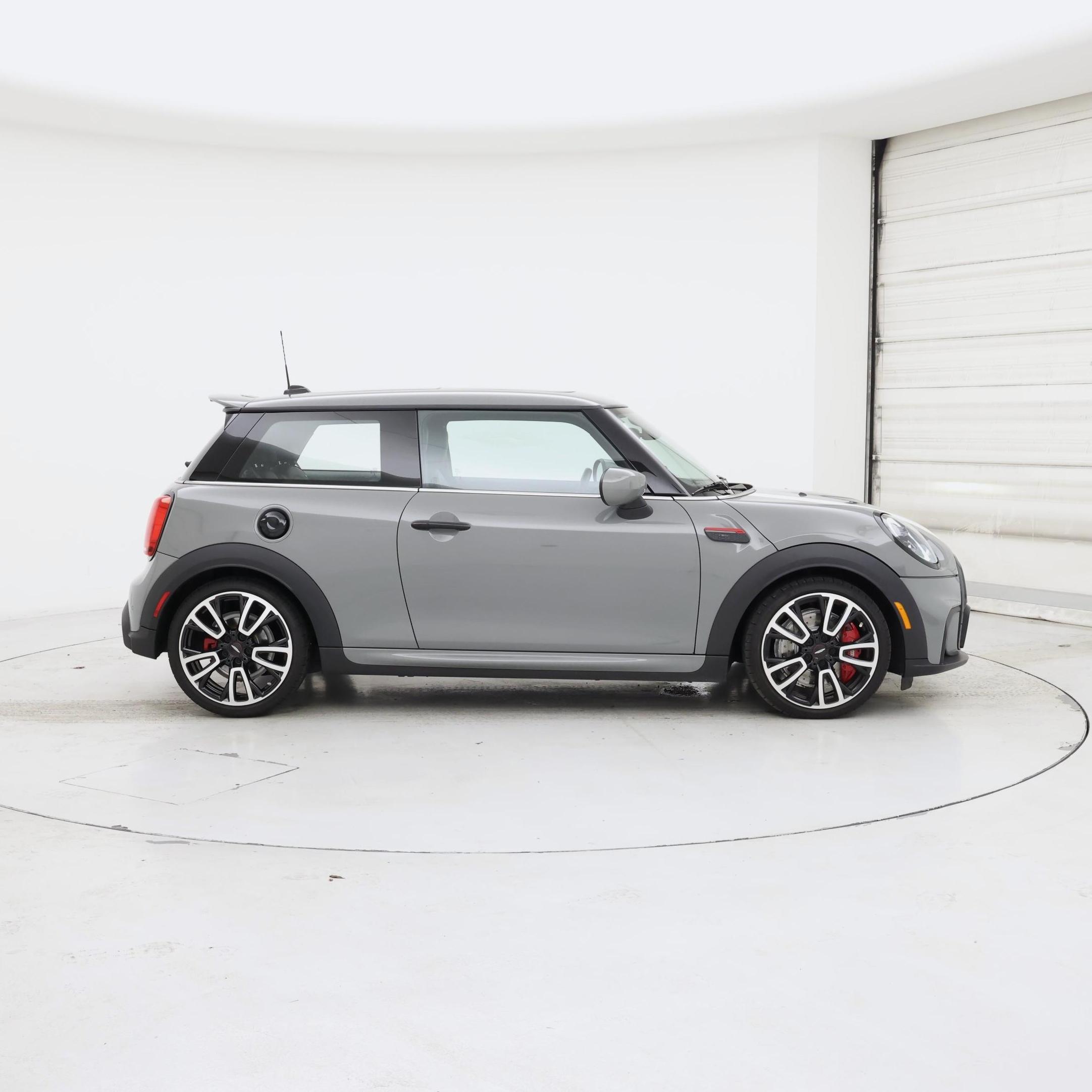 Thumbnail: 2022 MINI Cooper Hardtop - 7