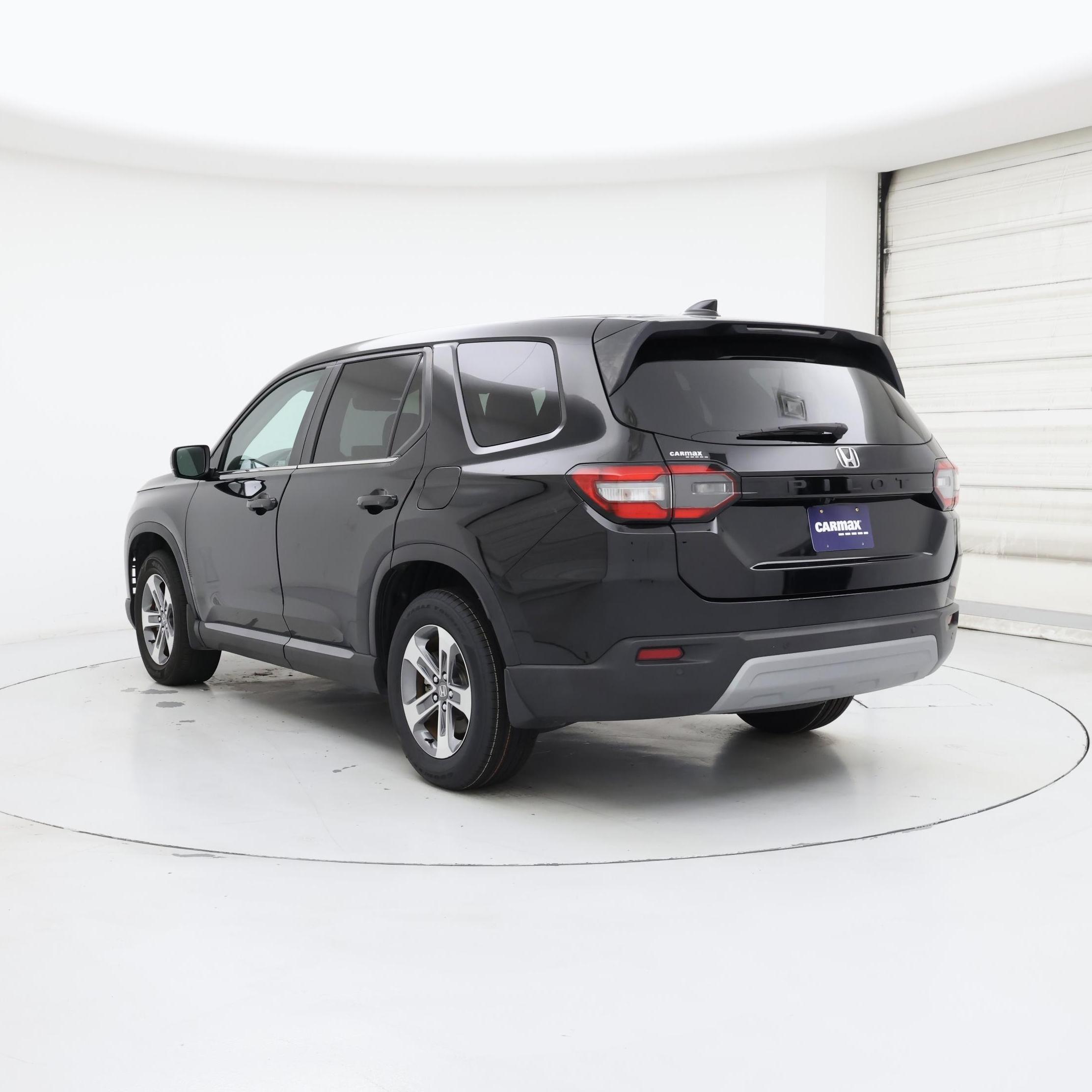 Thumbnail: 2023 Honda Pilot - 2