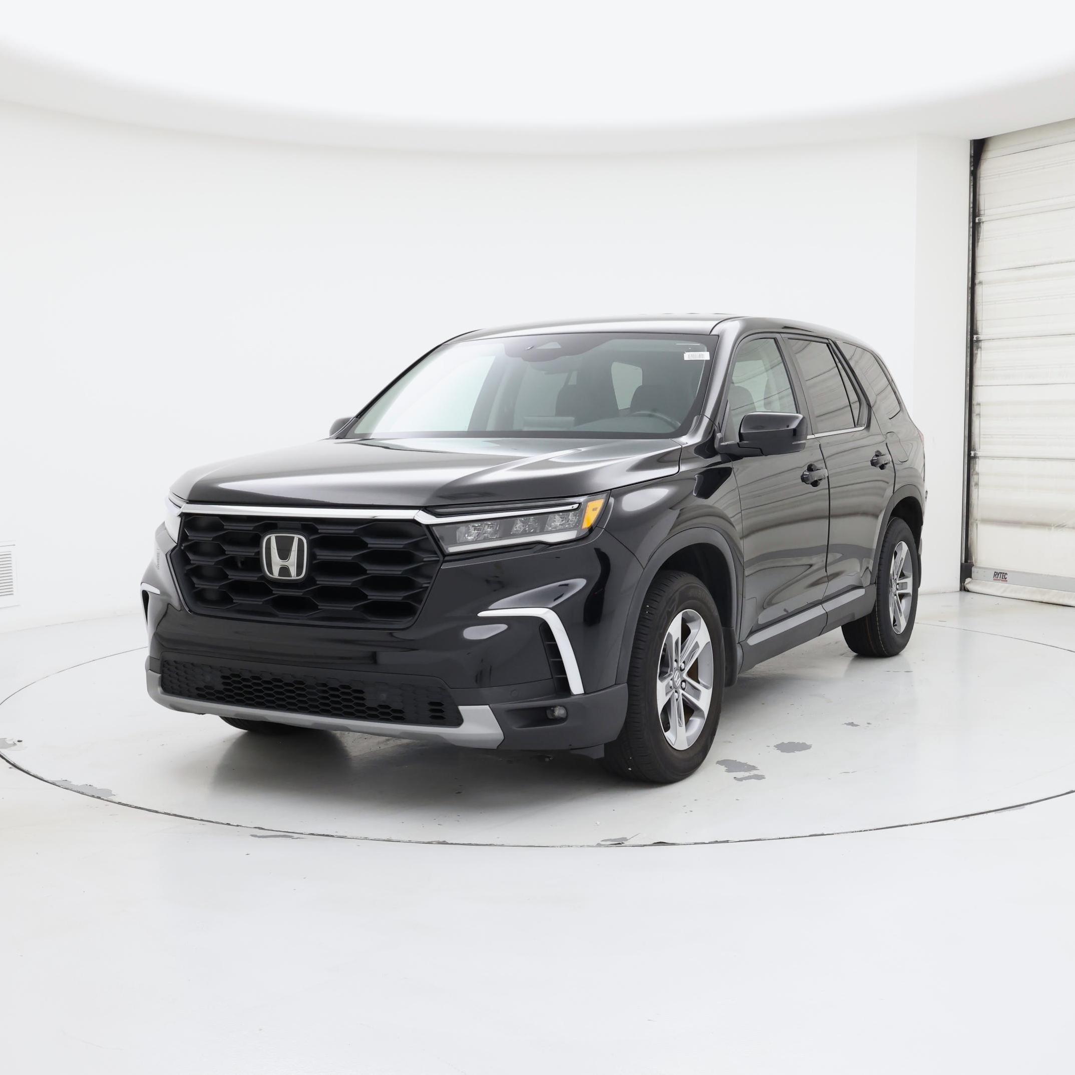 Thumbnail: 2023 Honda Pilot - 4