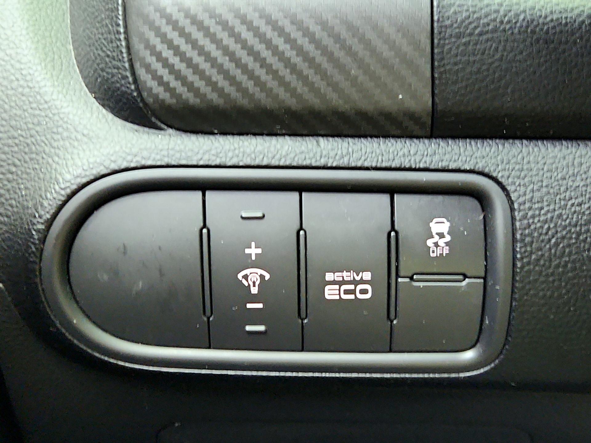 Thumbnail: 2015 Kia Forte - 13
