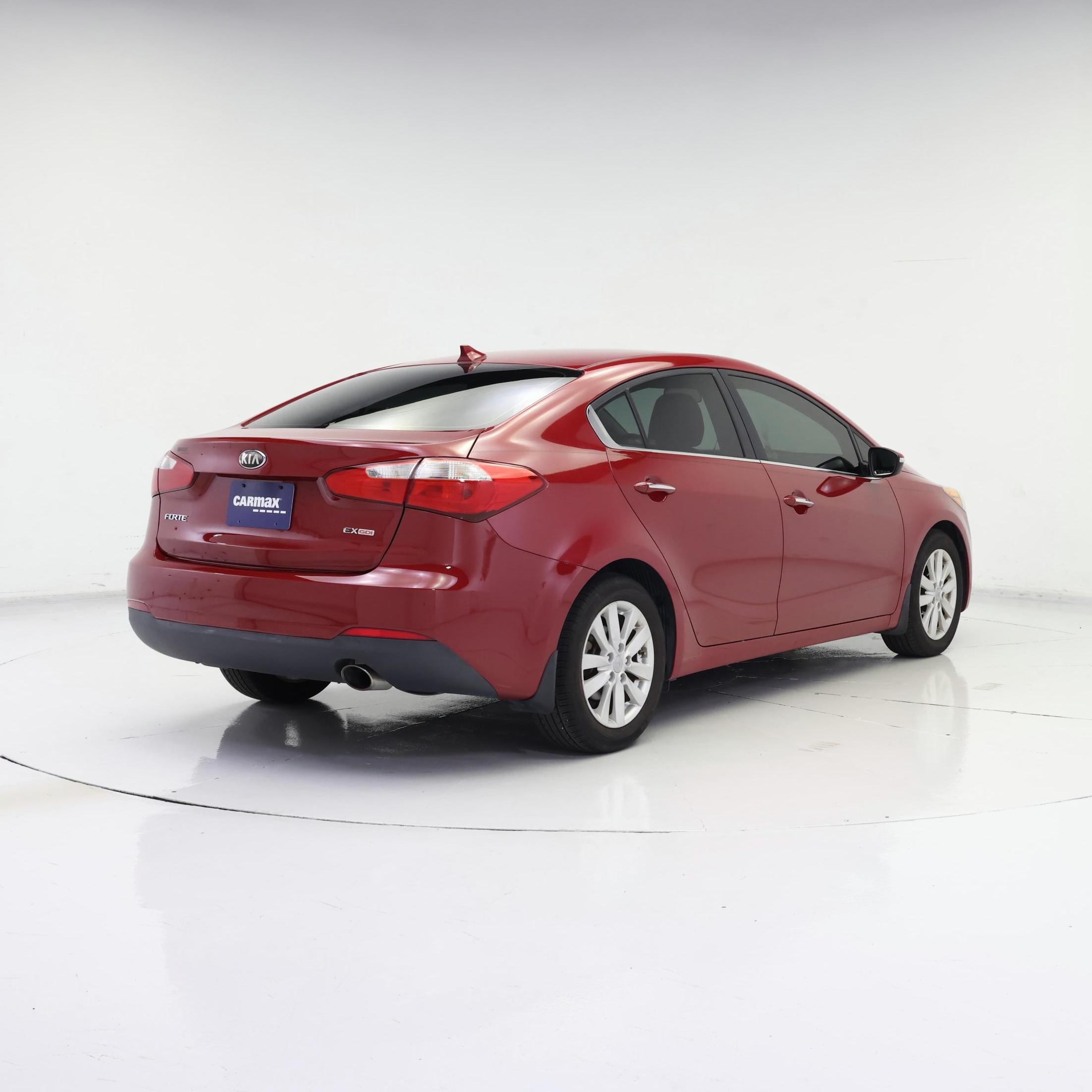 Thumbnail: 2015 Kia Forte - 8