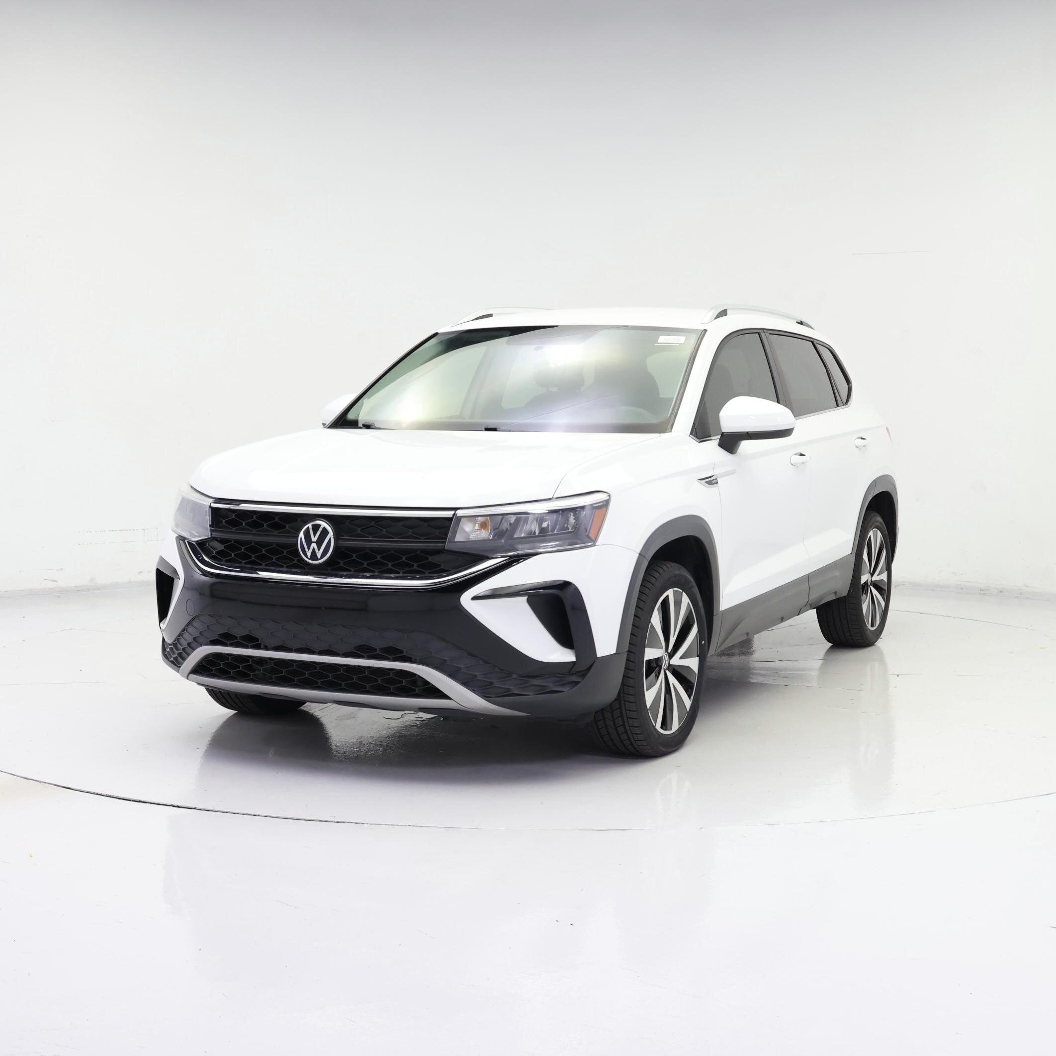 Thumbnail: 2022 Volkswagen Taos - 4