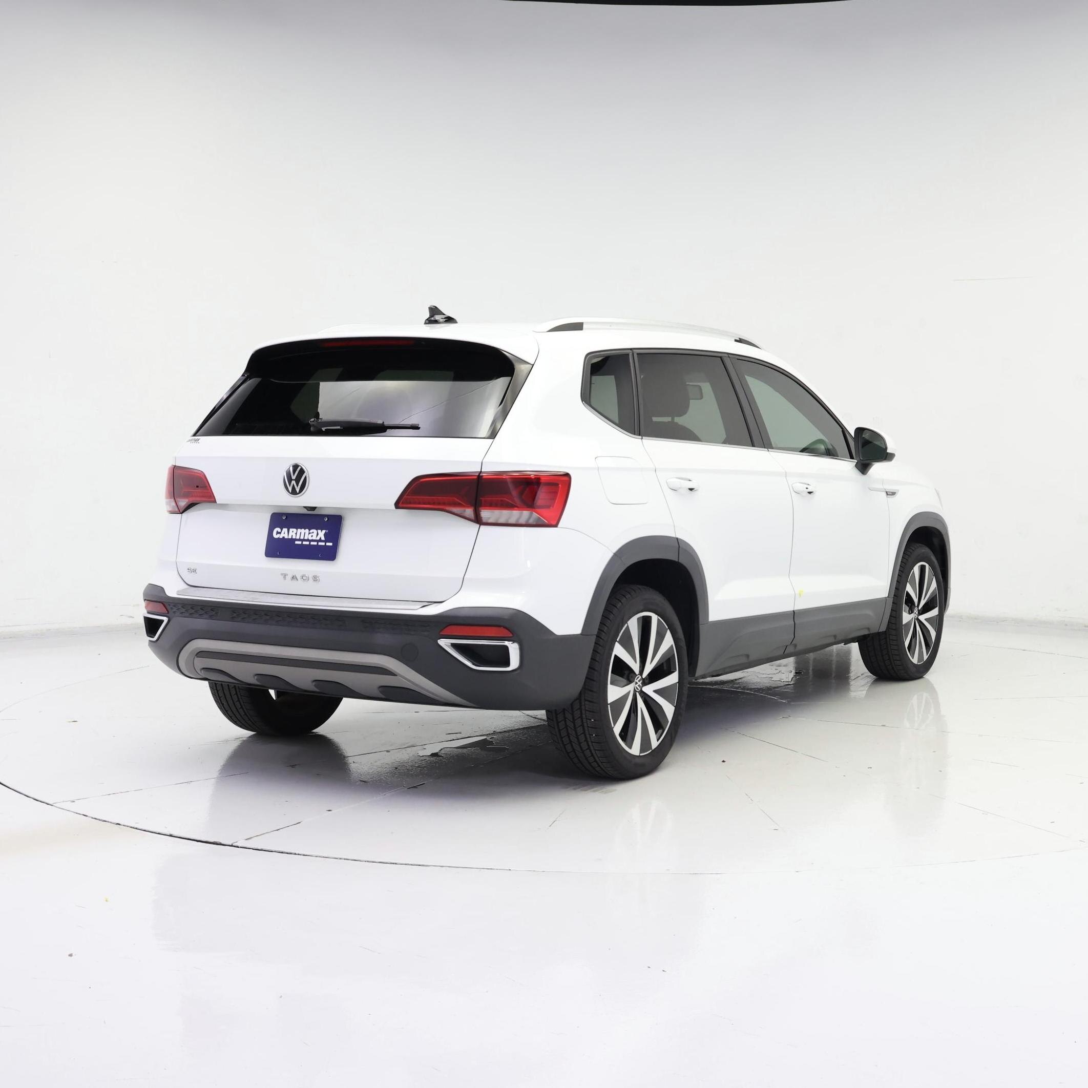 Thumbnail: 2022 Volkswagen Taos - 8