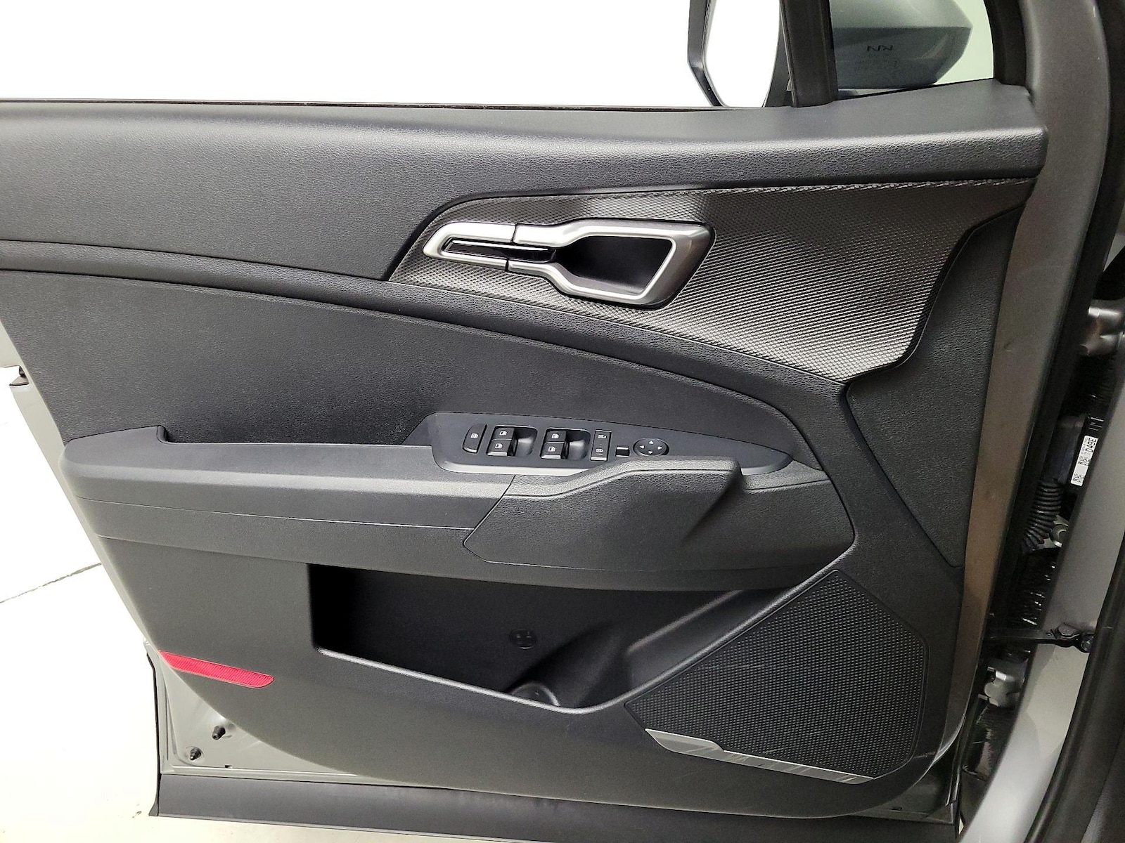 2025 Kia Sportage LX - Photo 13