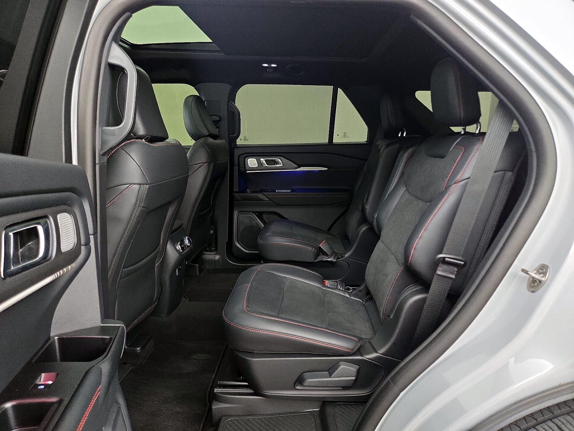 Thumbnail: 2026 Ford Explorer - 20