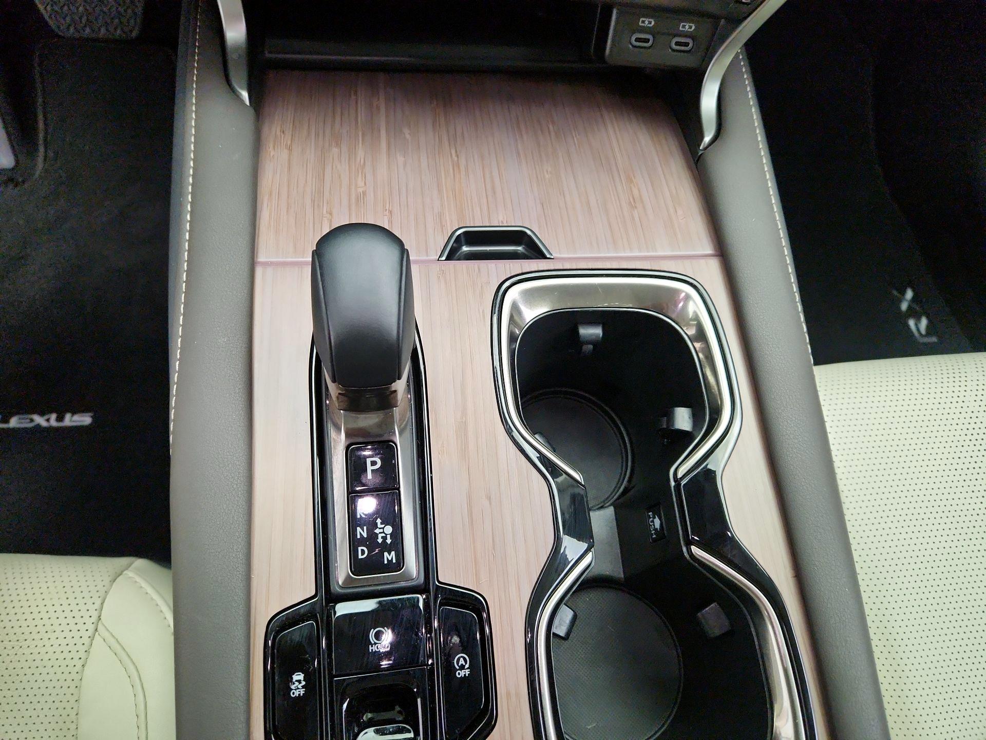 Thumbnail: 2024 Lexus RX - 18