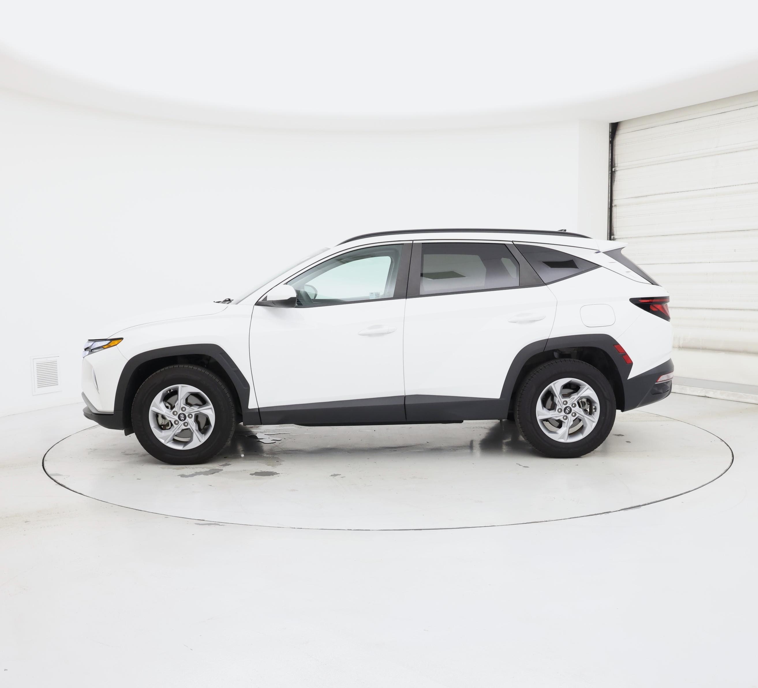 Thumbnail: 2024 Hyundai Tucson - 3