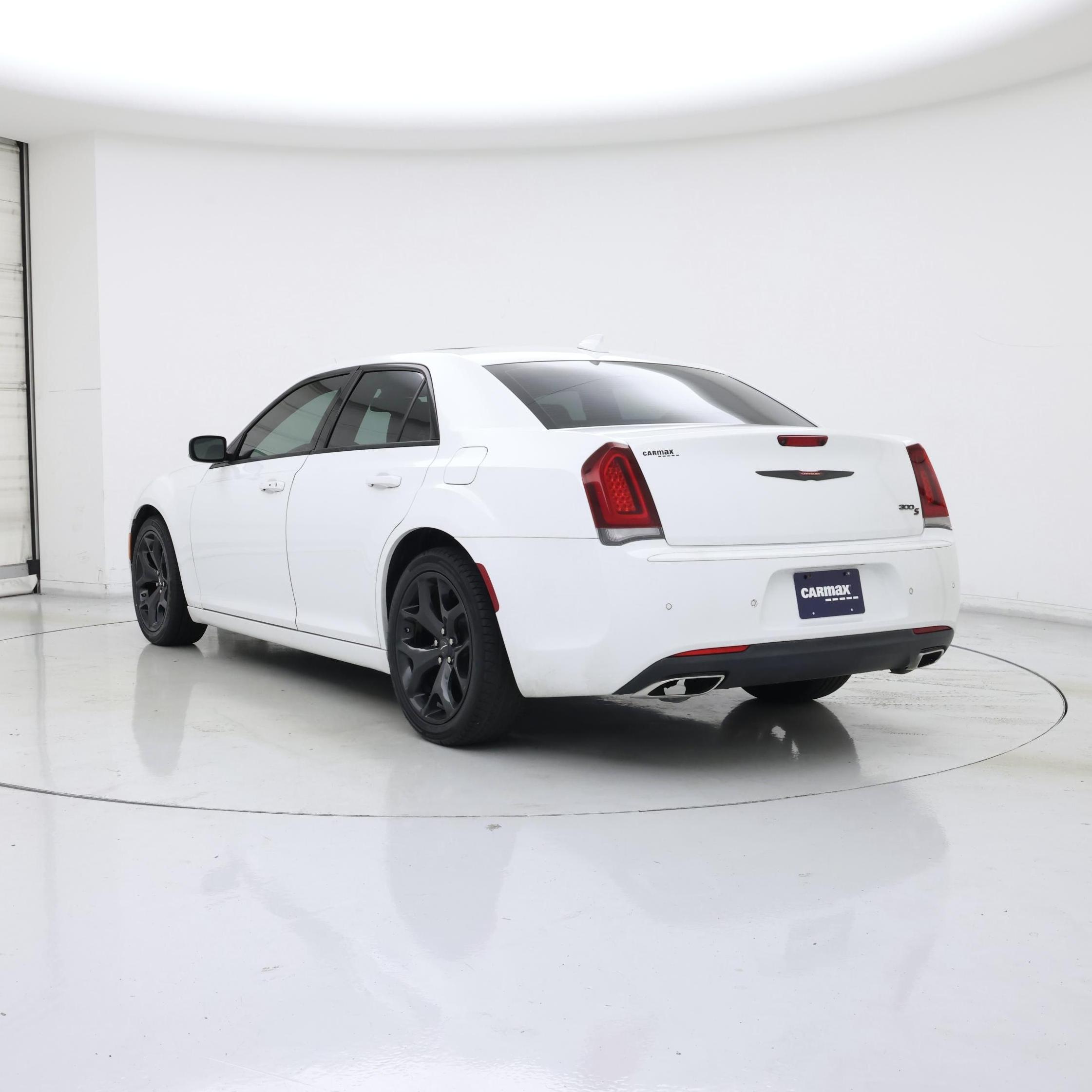 Thumbnail: 2022 Chrysler 300 - 2