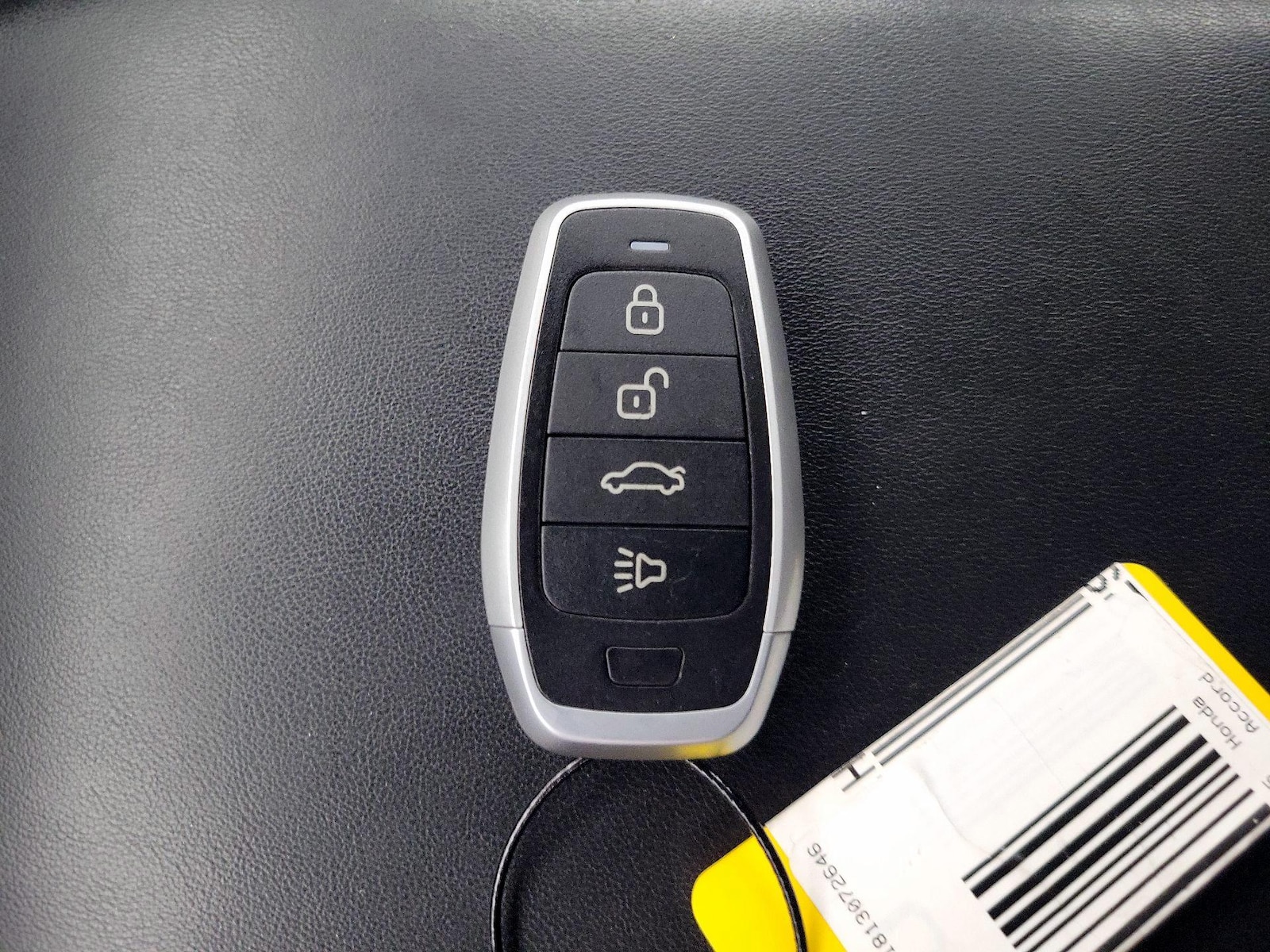 2025 Honda Accord SE - Photo 23