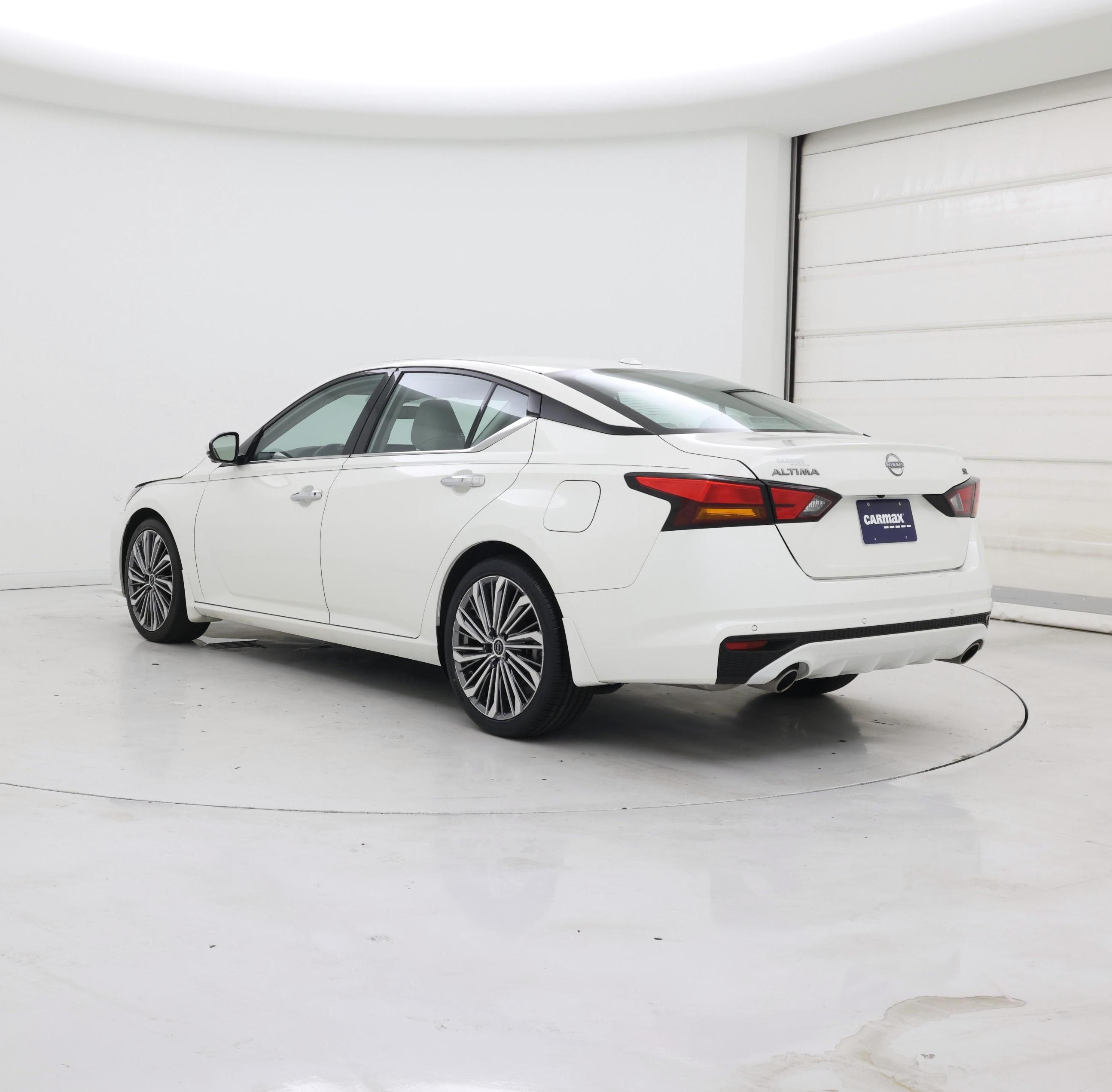 Thumbnail: 2024 Nissan Altima - 2