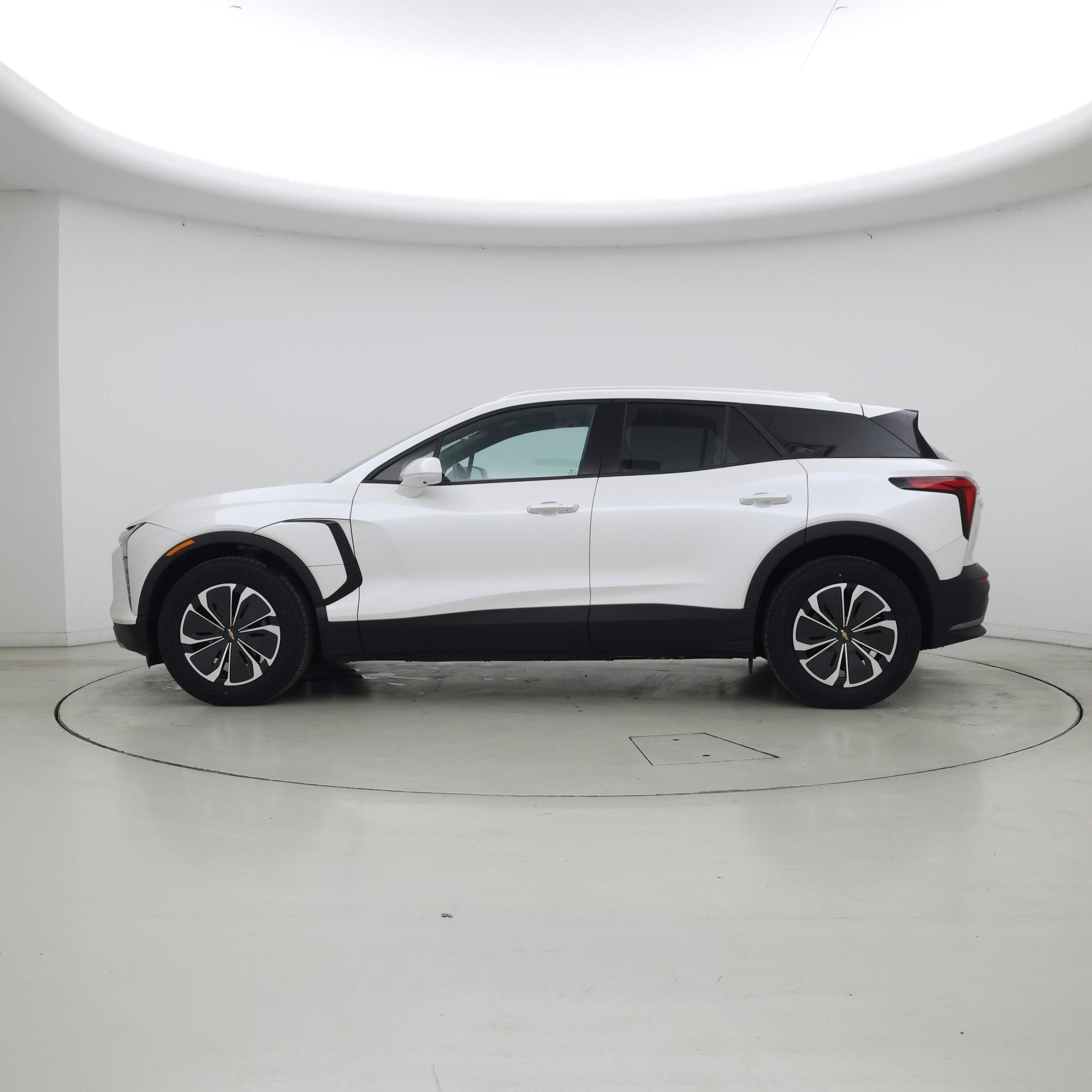 Thumbnail: 2024 Chevrolet Blazer EV - 3